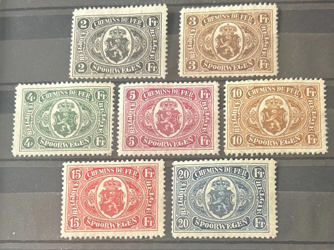 Belgium 1921 - National coat of arms in an oval with two winged wheels