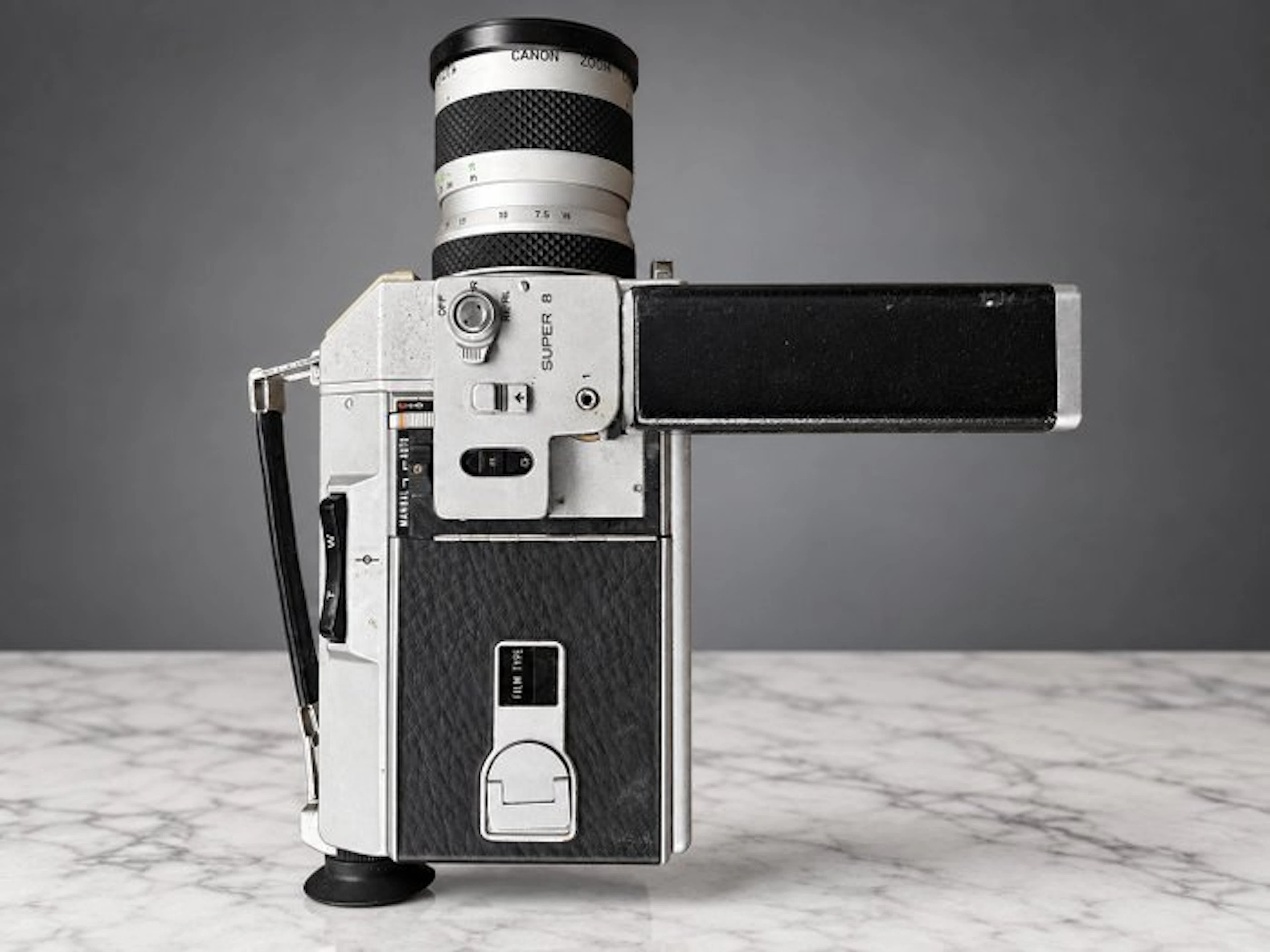 Canon AUTO ZOOM 814 SUPER 8 – 1967 Movie camera