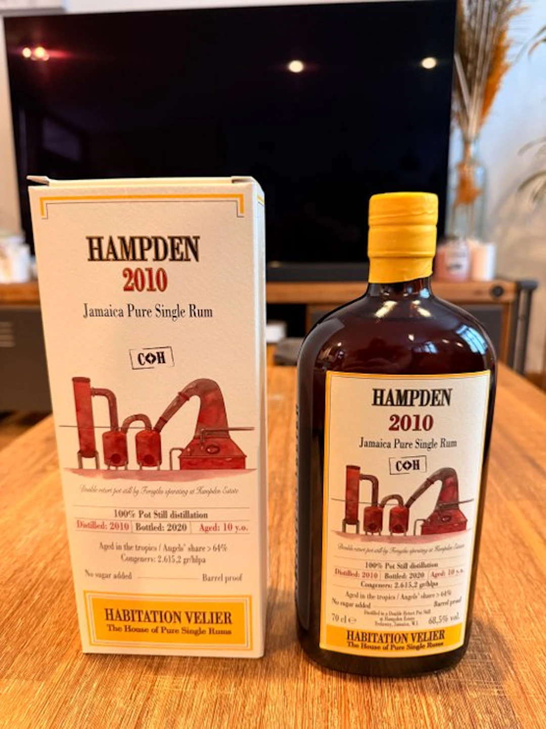 Hampden 2010 Velier - Habitation - C H - b. 2020 - 70cl