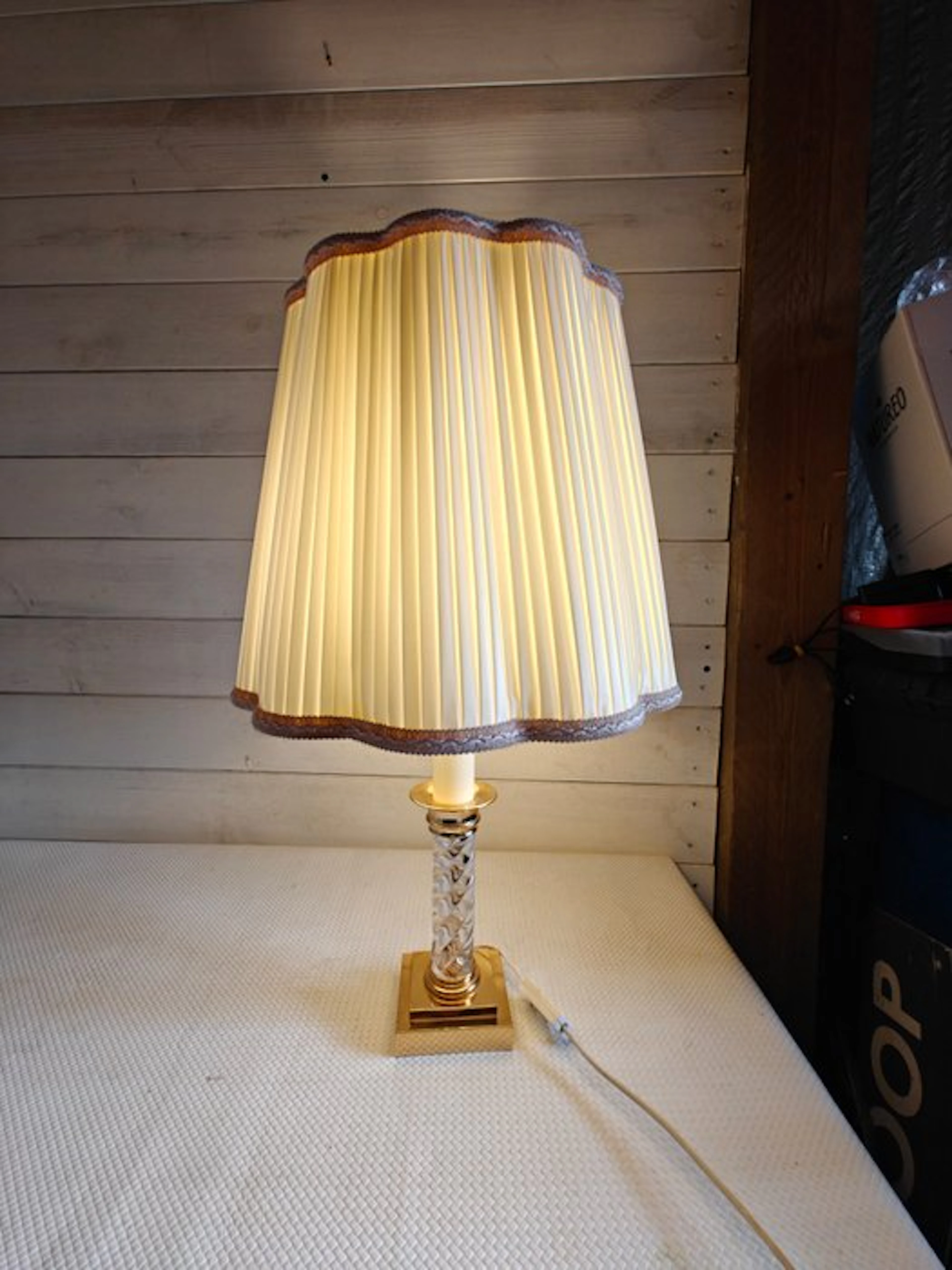 Klassieke Neoklassieke Tafellamp -Messing - Lamp - Brass