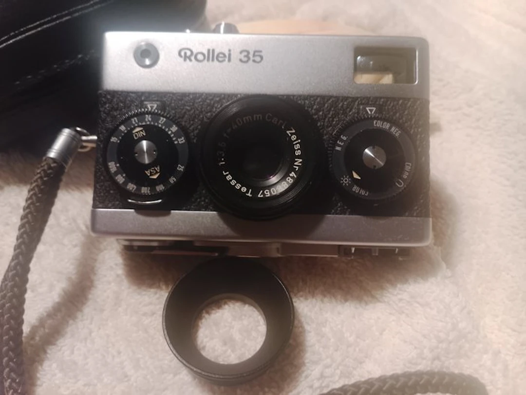 Rollei 35 - made in Germany - Tessar 40mm Analogue camera