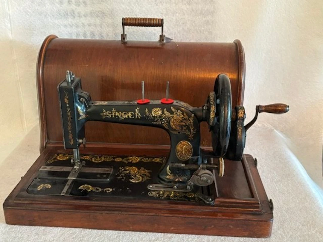 Singer 48K Sewing machine - Iron