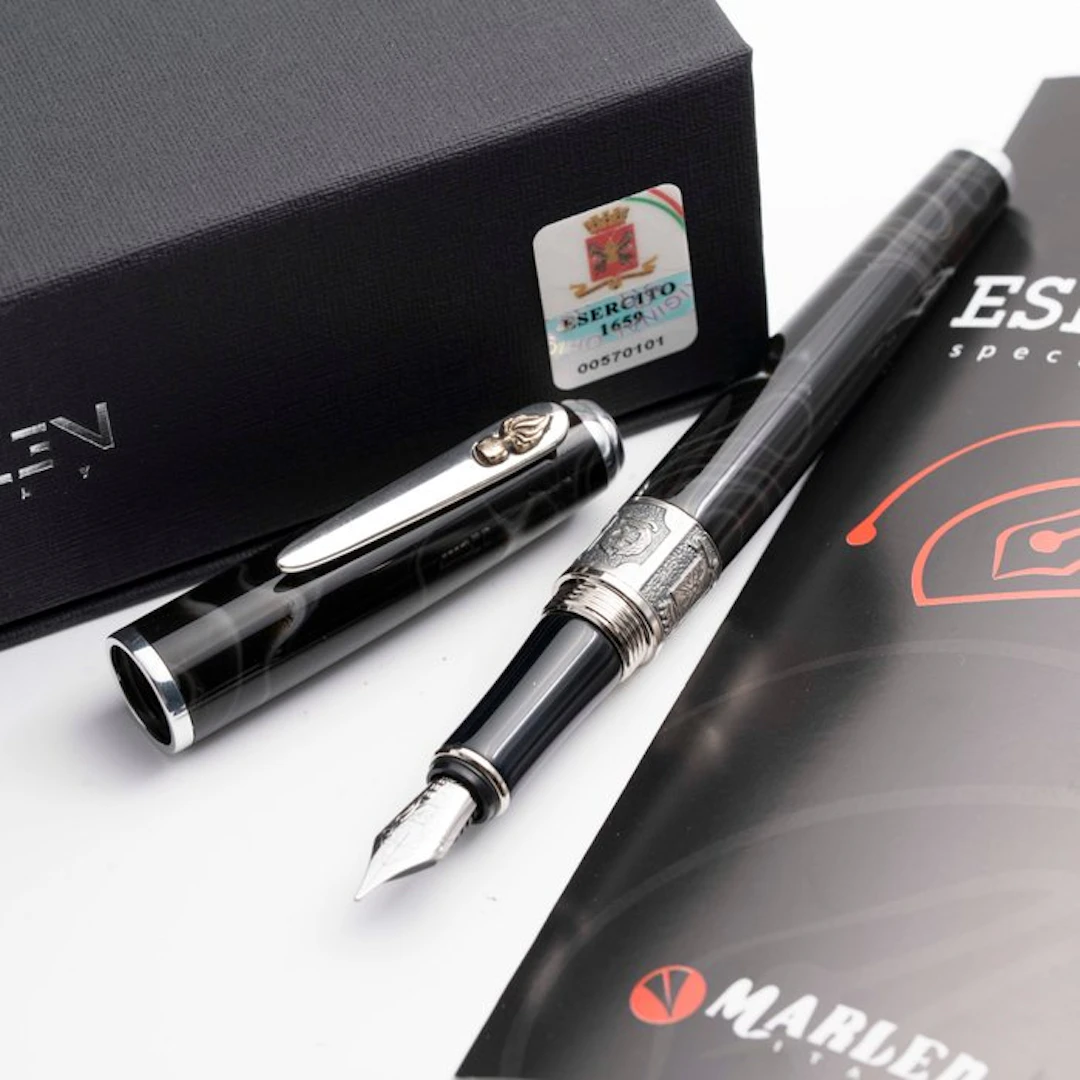 Marlen - Esercito Slim | Edizione Speciale in Resina...