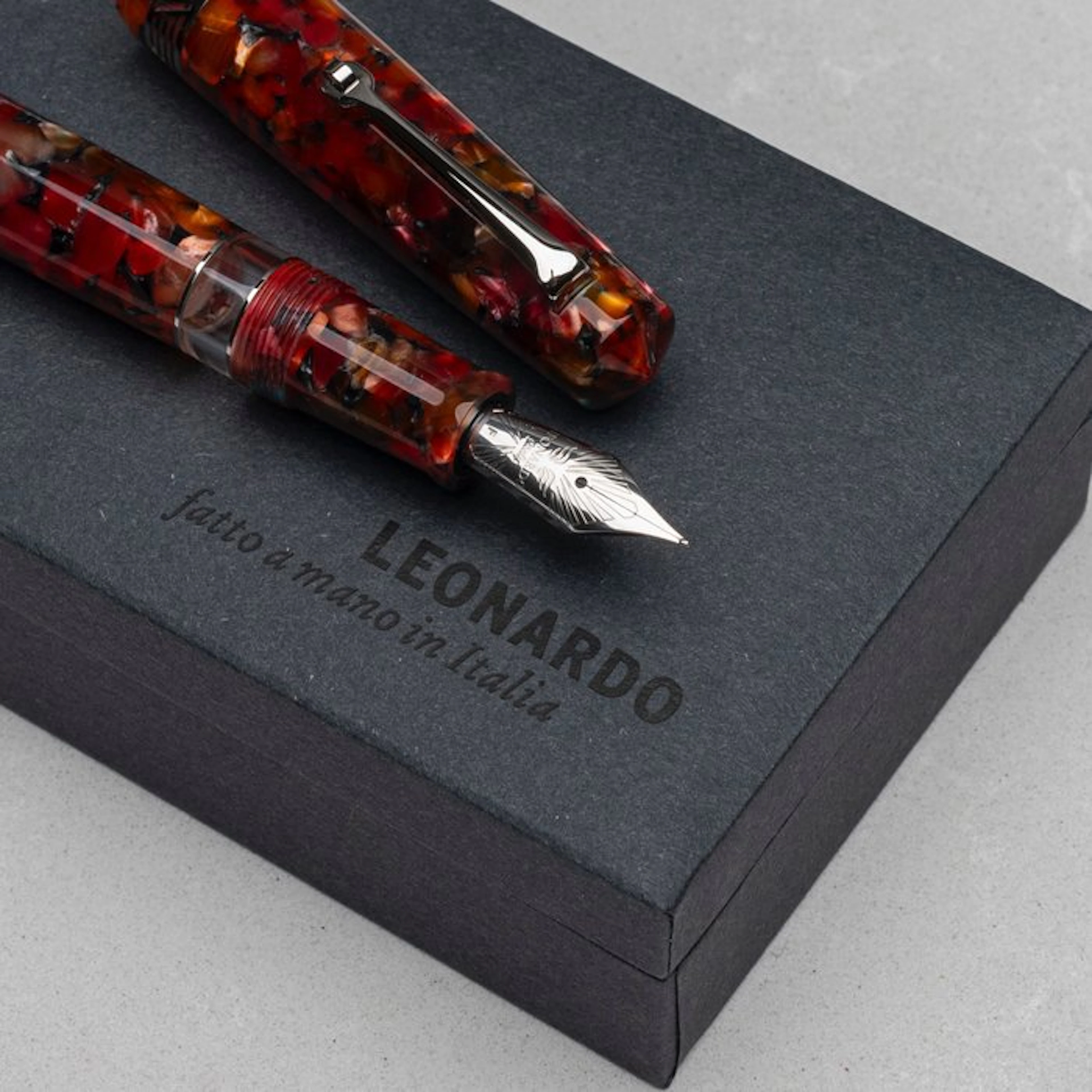 Leonardo Officina Italiana - Momento Magico Millefiori - Fountain pen