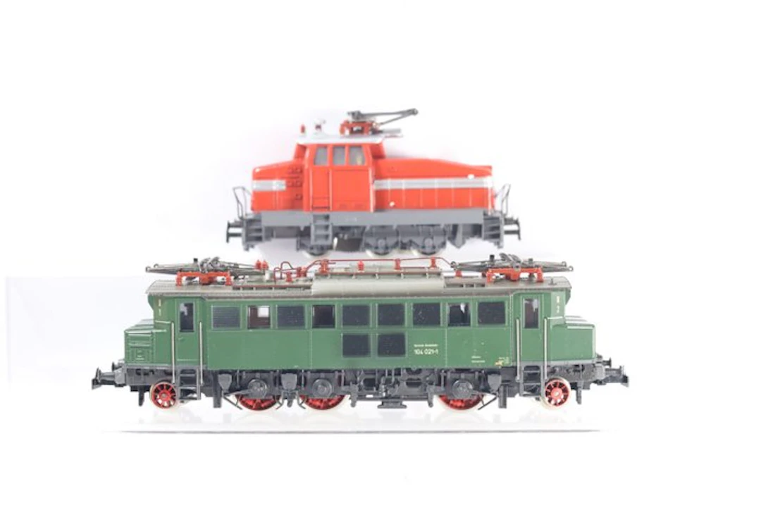 Märklin H0 - 3049 - Electric locomotive (2) - BR 104 - DB