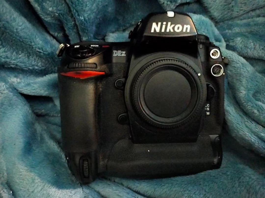 Nikon D2x Digital reflex camera (DSLR)