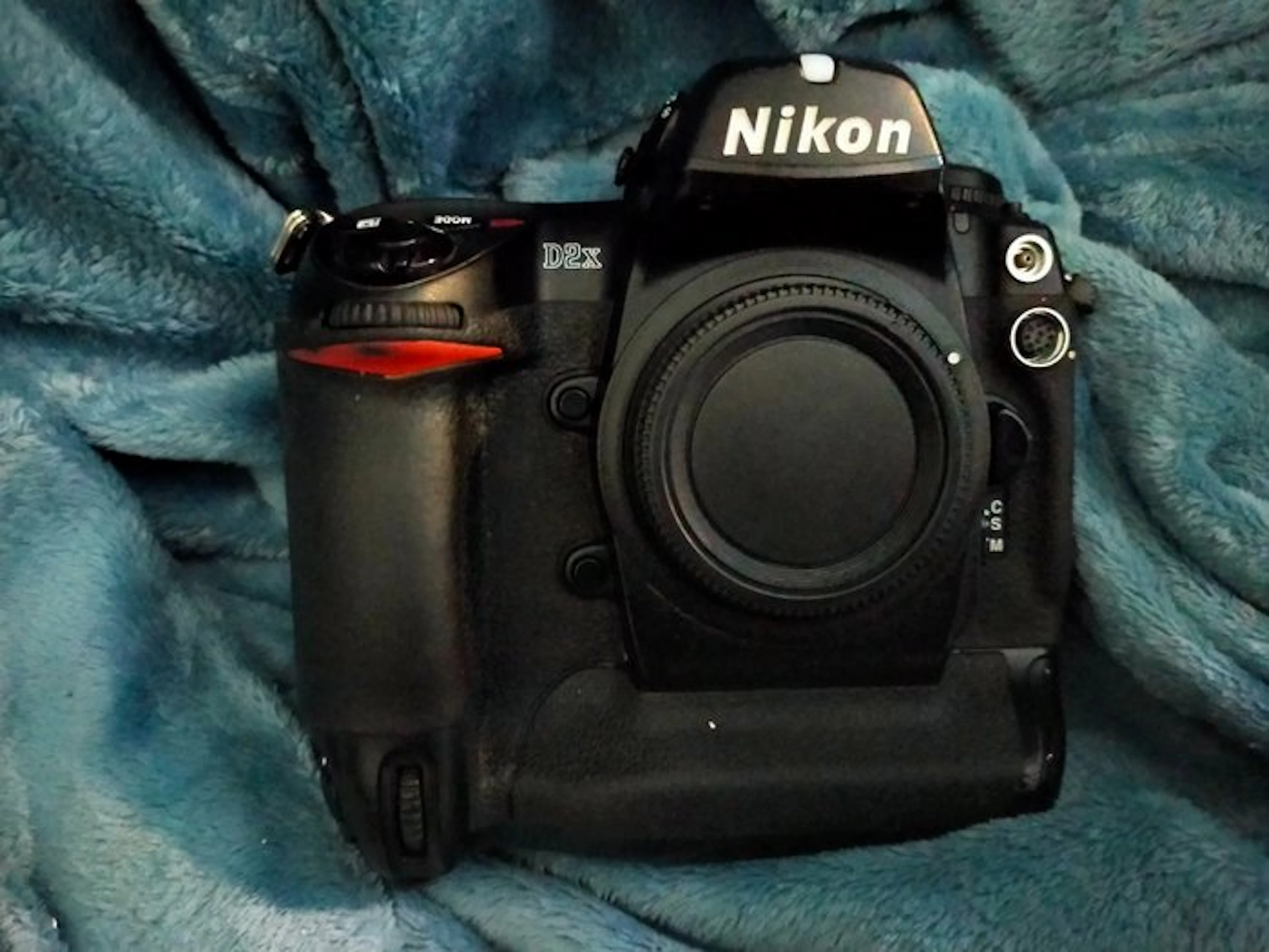 Nikon D2x Digital reflex camera (DSLR)