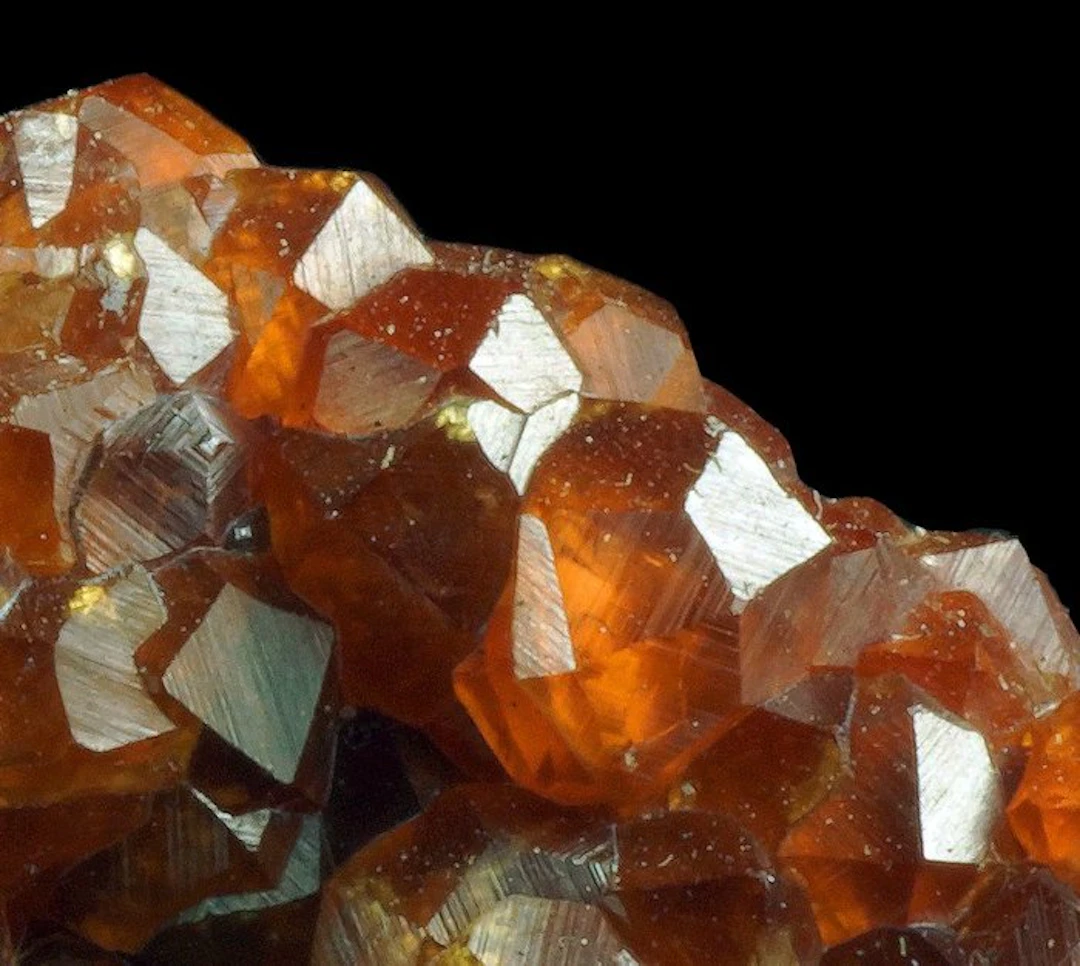 Spessartine Crystal cluster - Height: 30 mm - Width: 20 mm- 21 g - (1)