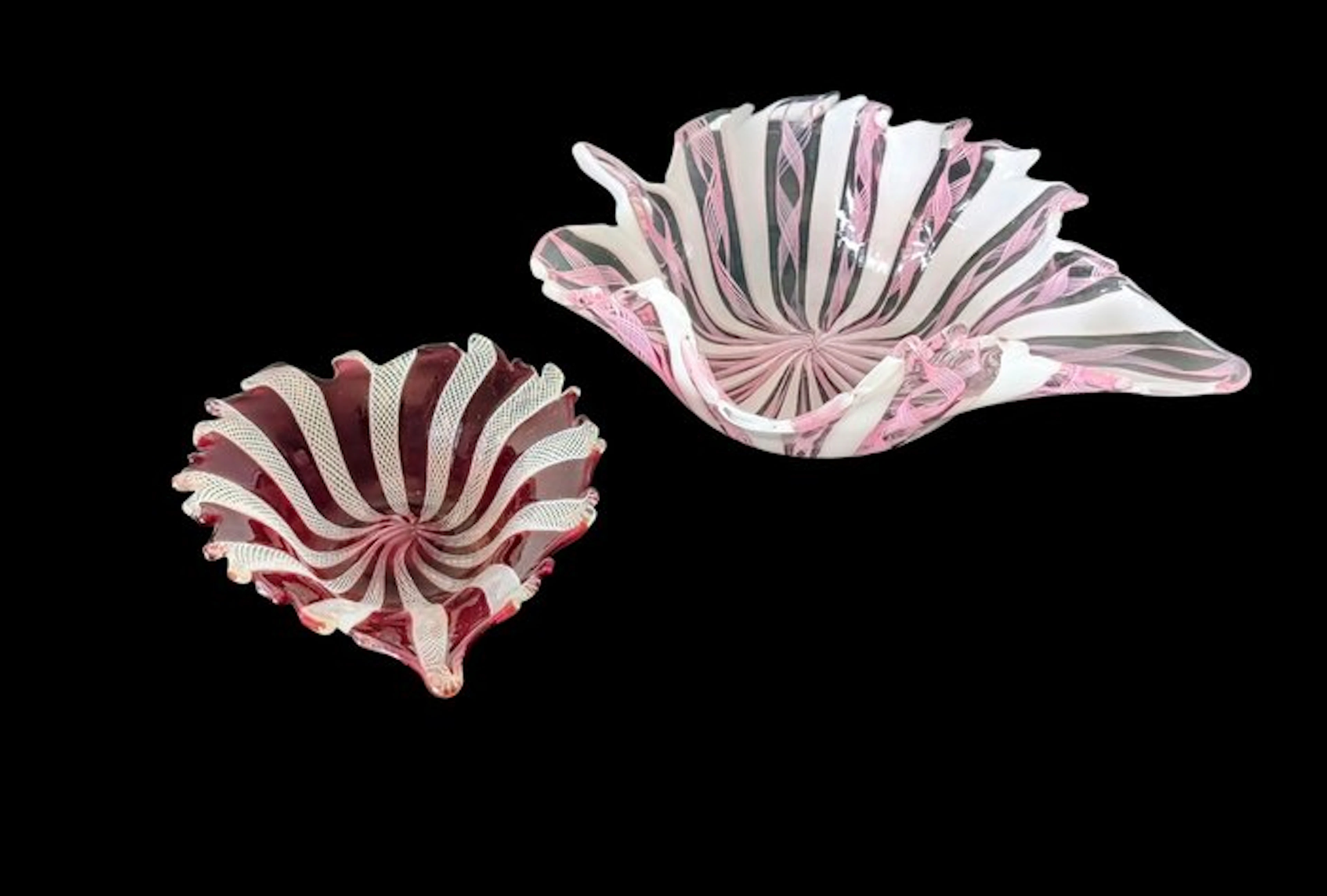 Themed collection - pair of attractive Venini decorative bowls - Murano