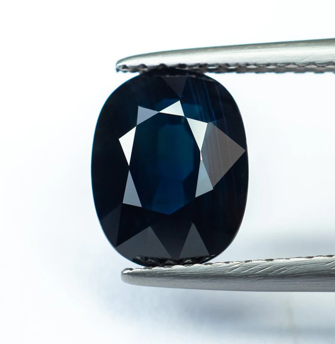 No reserve price Sapphire - 2.65 ct - Bellerophon Gemlab - Deep Greenish Blue