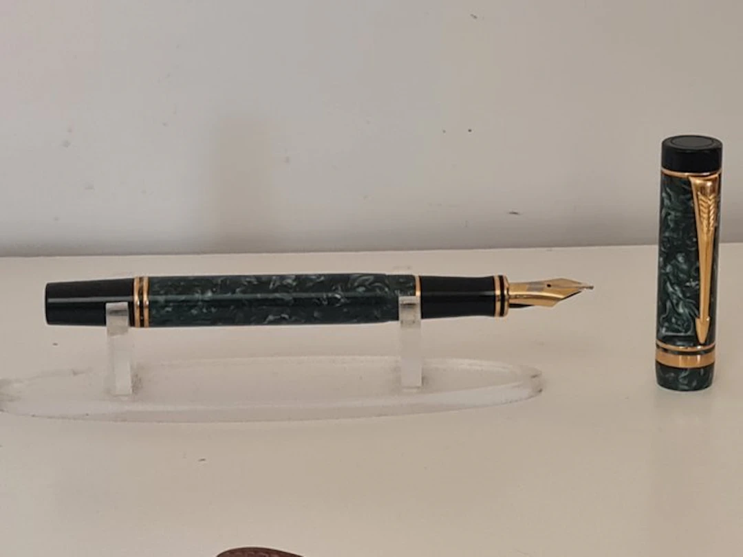 Parker - Duofold Emeraude International , plume en or 18 K 750 - Fountain pen