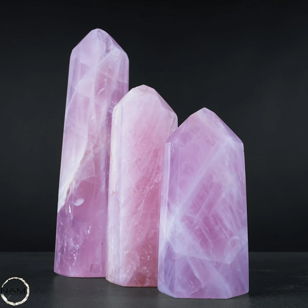 Natural rose quartz set from Brazil – 3 polished obelisks- 2285.19 g - (3)