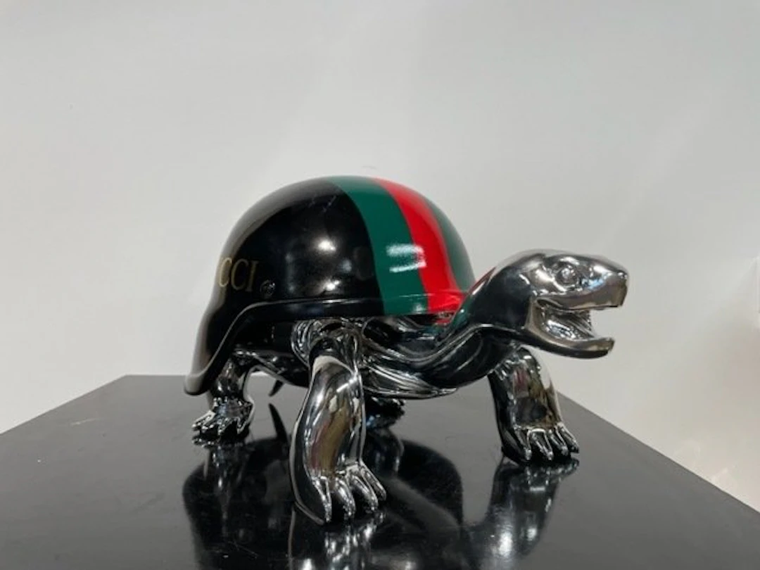 Van Apple - The Gucci Peace Turtle