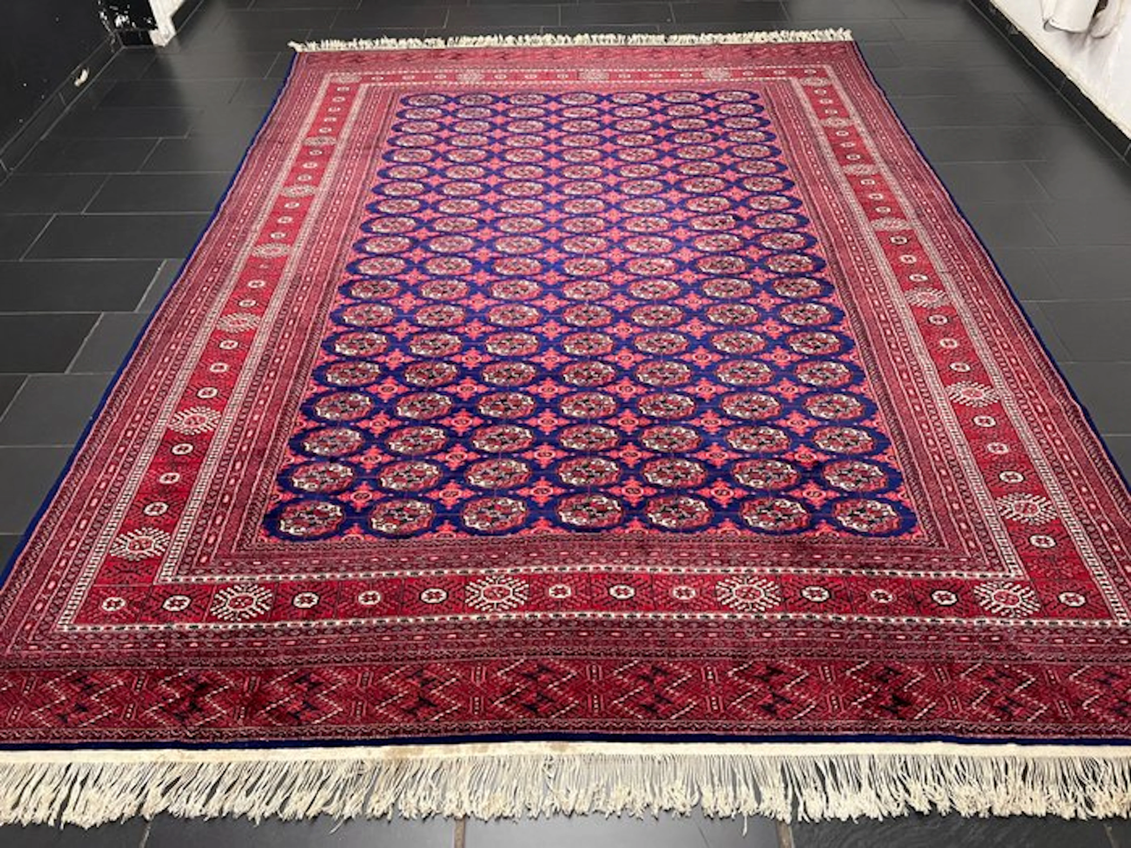 Buchara - Carpet - 370 cm - 285 cm