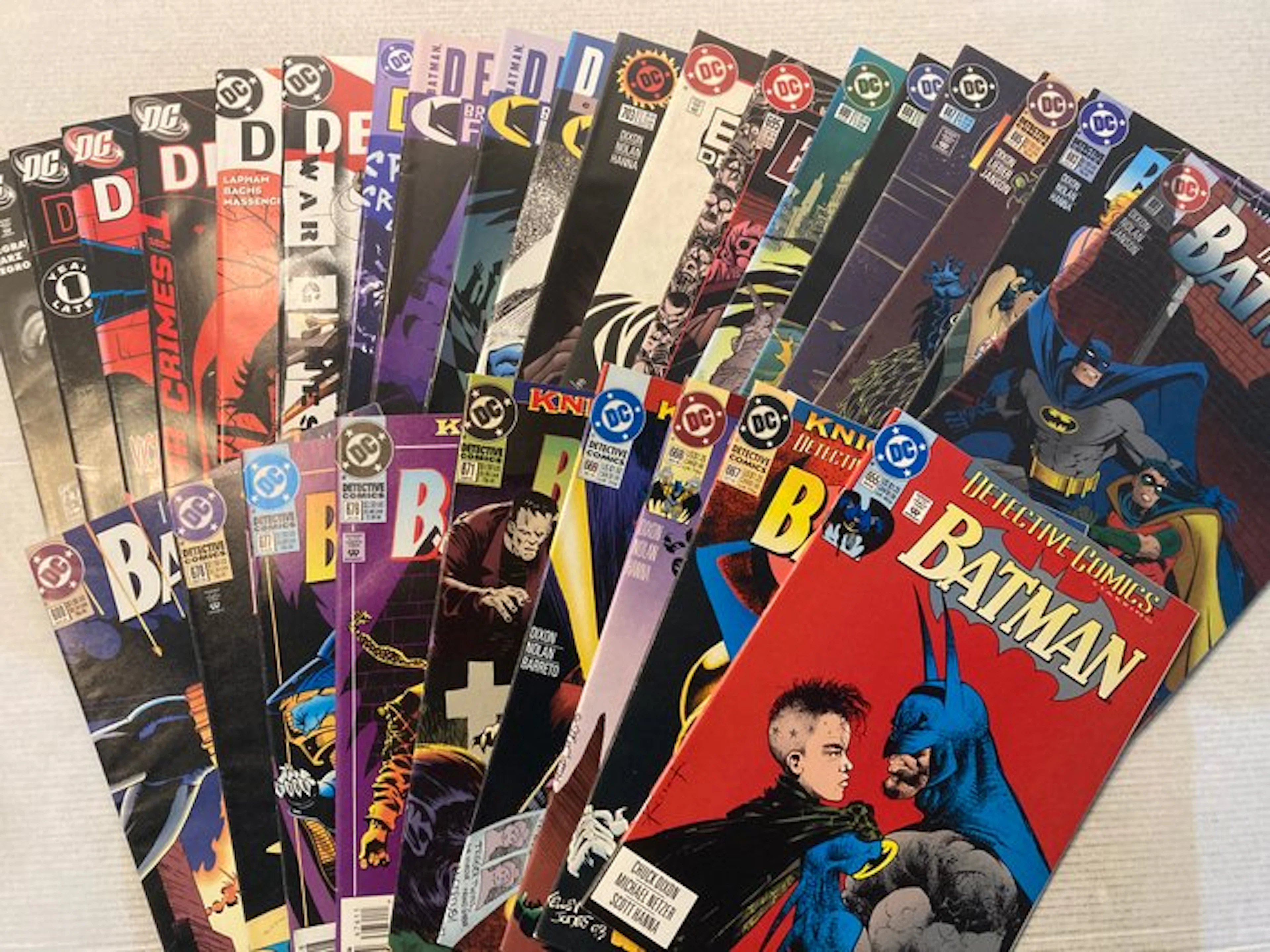 Detective Comics (1937) 28 comics in Range # 655 to 825!...