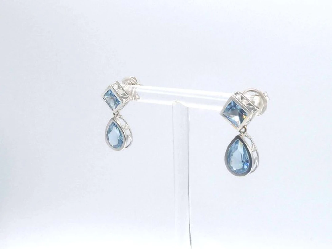 Earrings - 18 kt. White gold