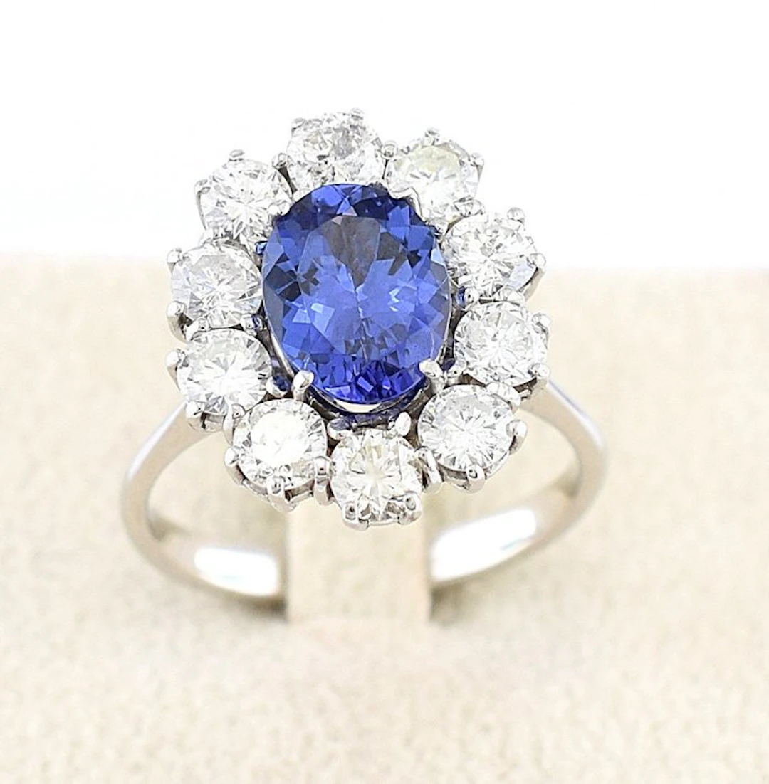 Ring - 18 kt. White gold - 3.45ct. tw. Tanzanite - Diamond