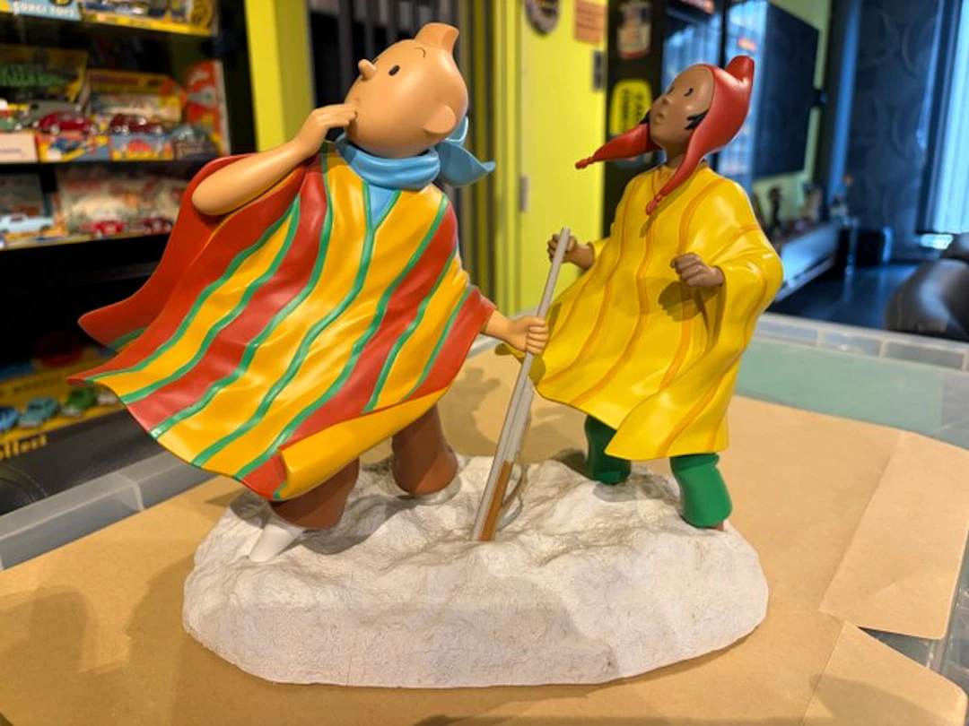 Statuette Moulinsart 45952 - Rencontres - Resin - Tintin - Tintin et Zorrino
