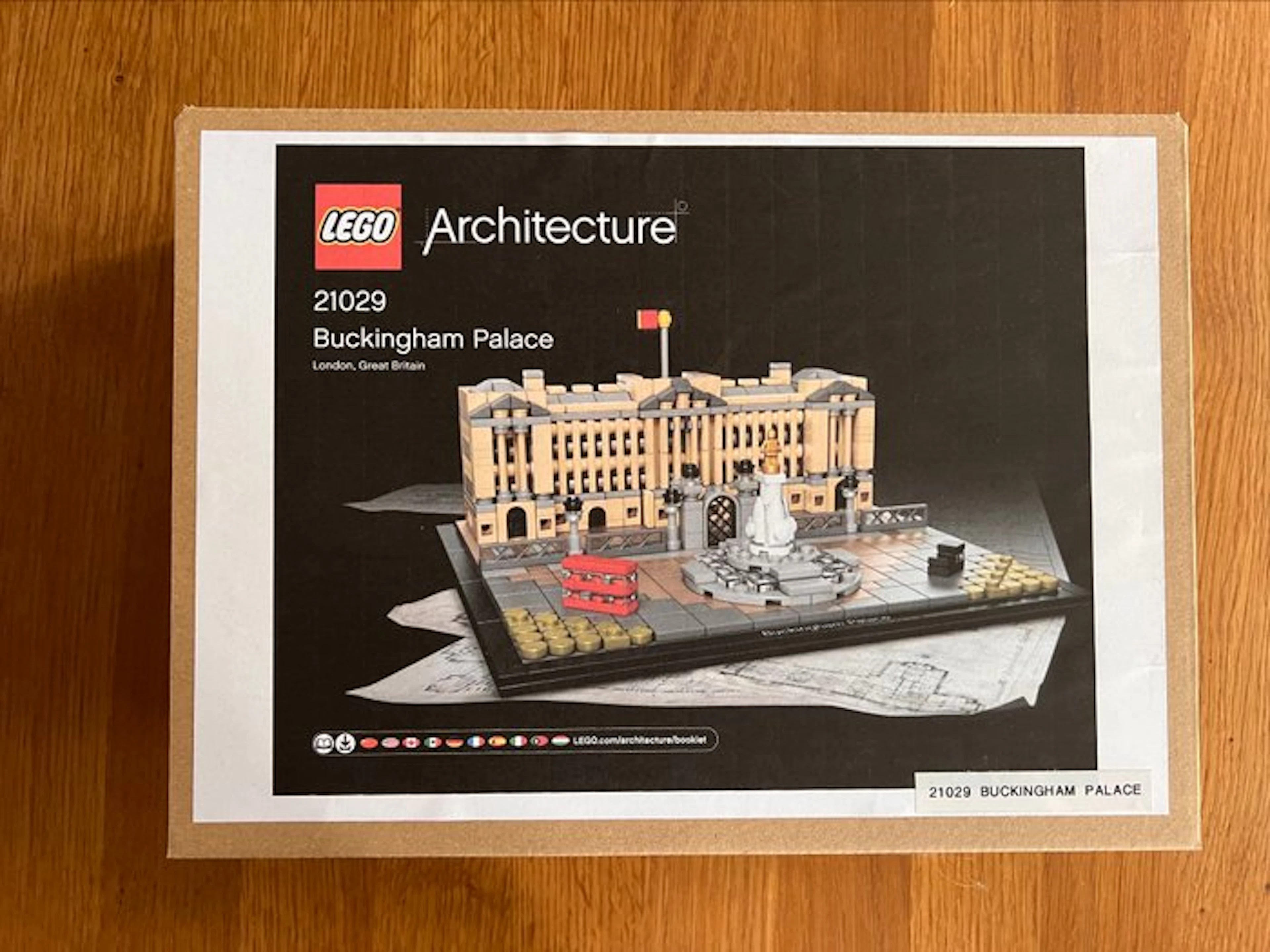 LEGO Set - 21029 - Architecture - Buckingham Palace