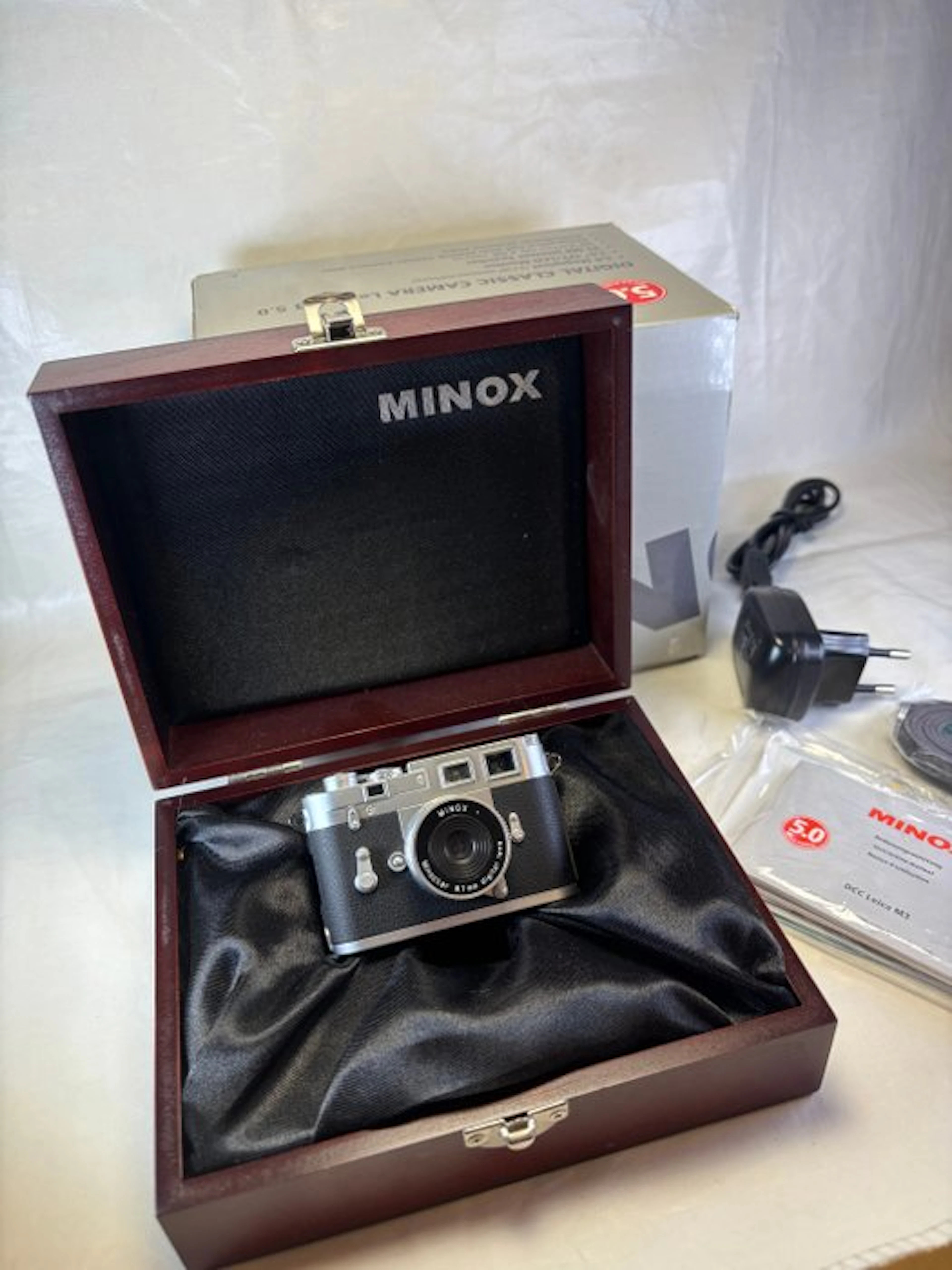 Minox Leica M3 5.0 Classic camera , compleet Digital compact camera