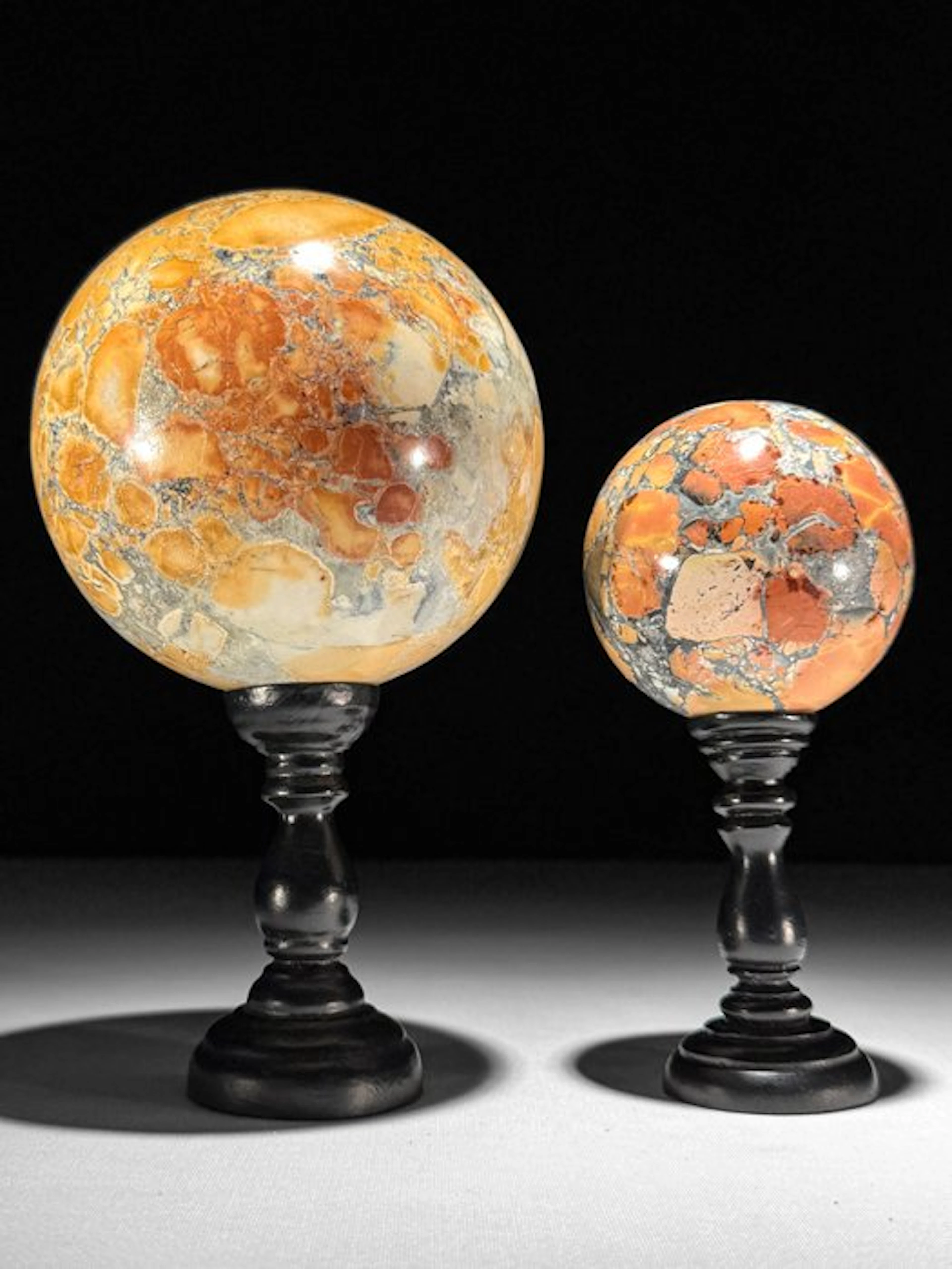 NO RESERVE PRICE - Stunning Pair of Red Maligano Jasper...