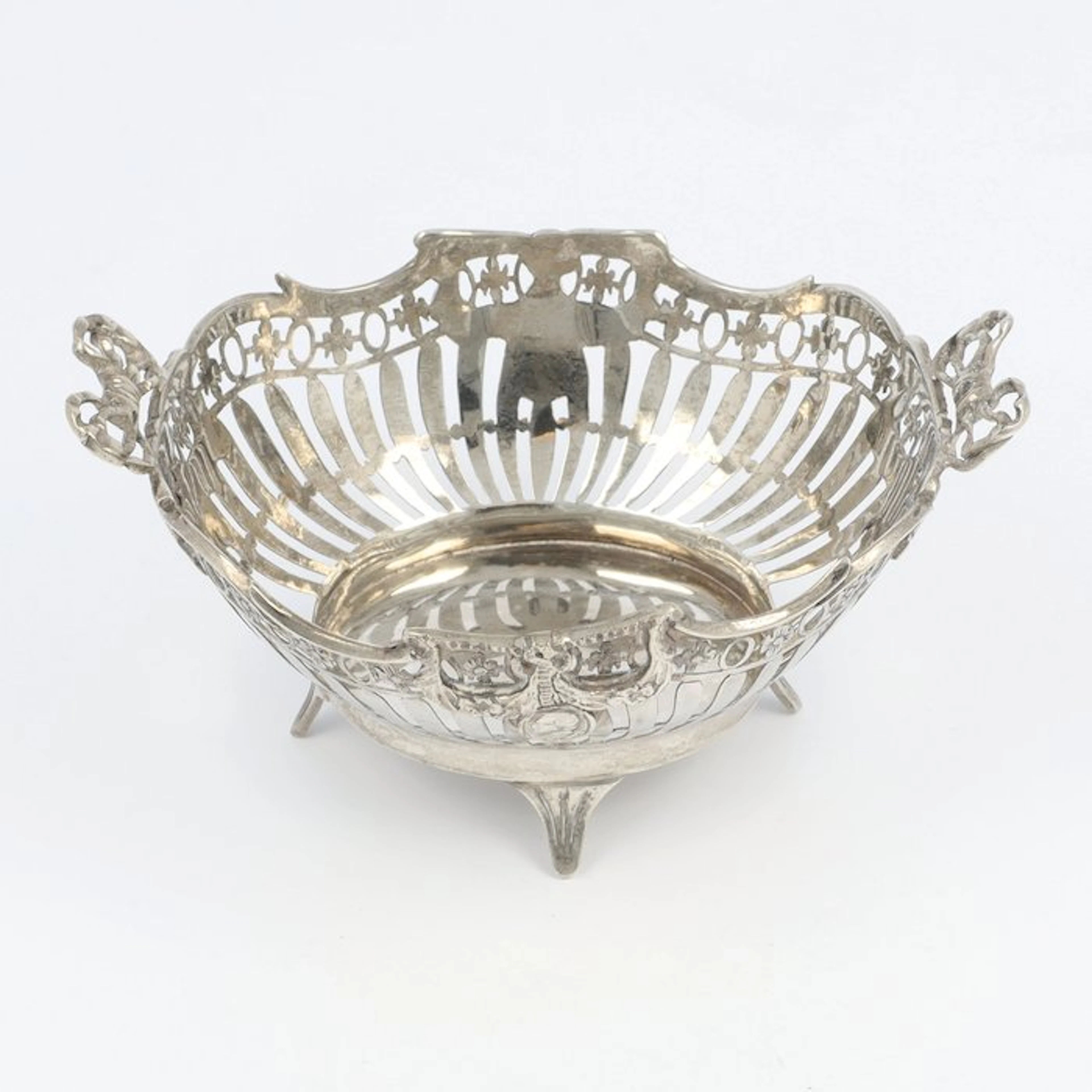 Bonbon basket - .833 silver