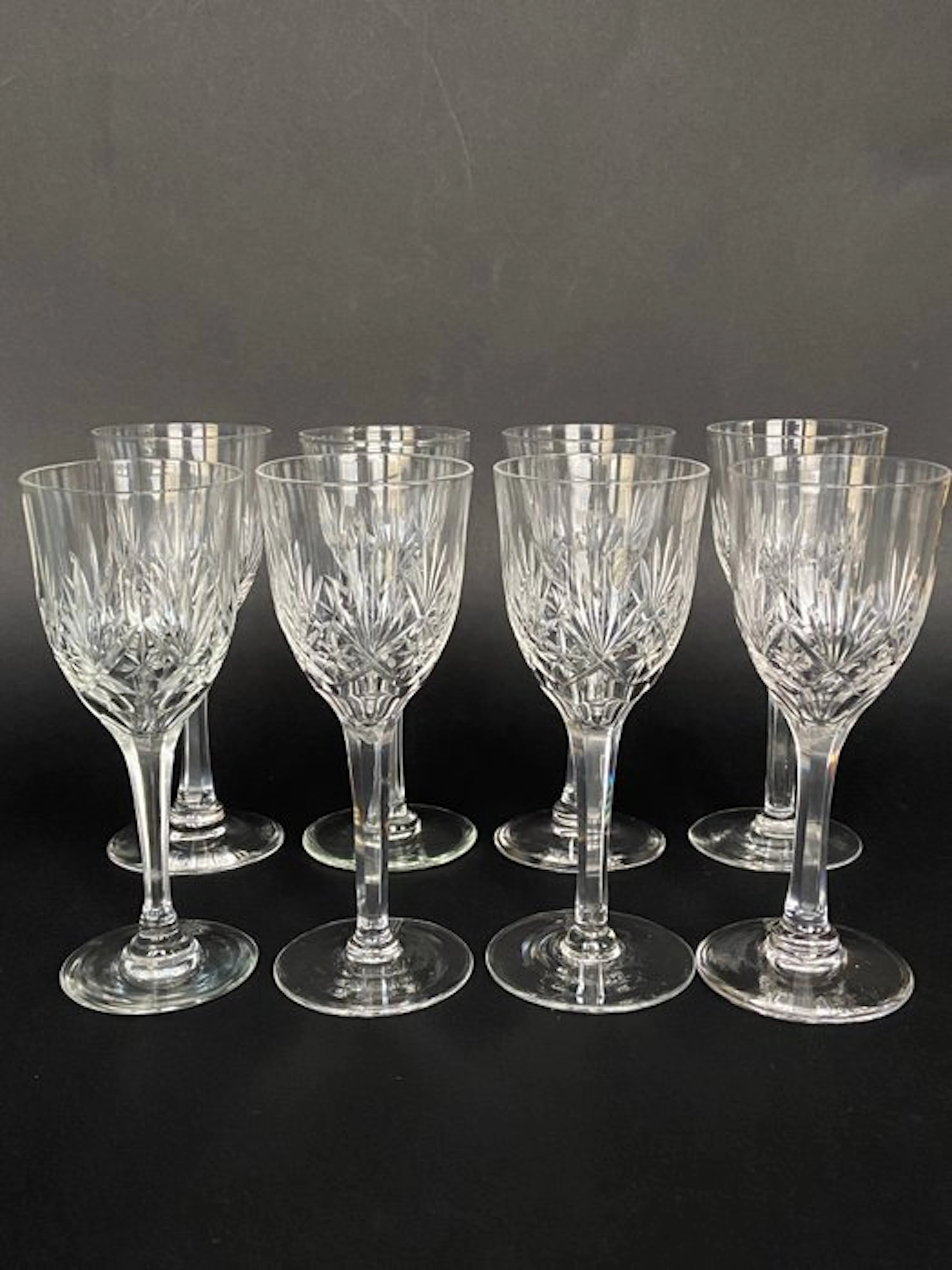 Baccarat - Drinking set - Superb set of 8 glasses - faceted crystal