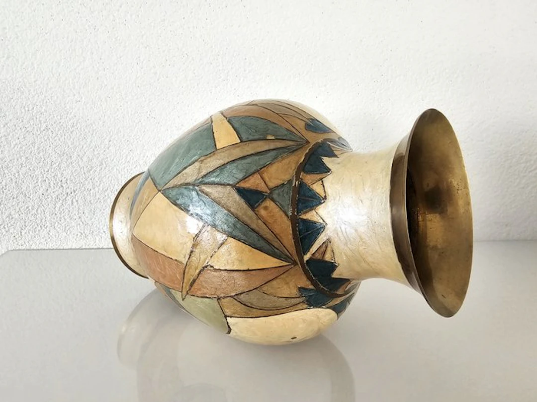 Vase - Enamelled Art Deco motif - Brass