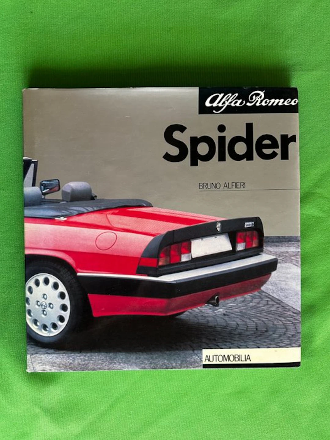 Book - Alfa Romeo - Spider by Bruno Alfieri - 1988