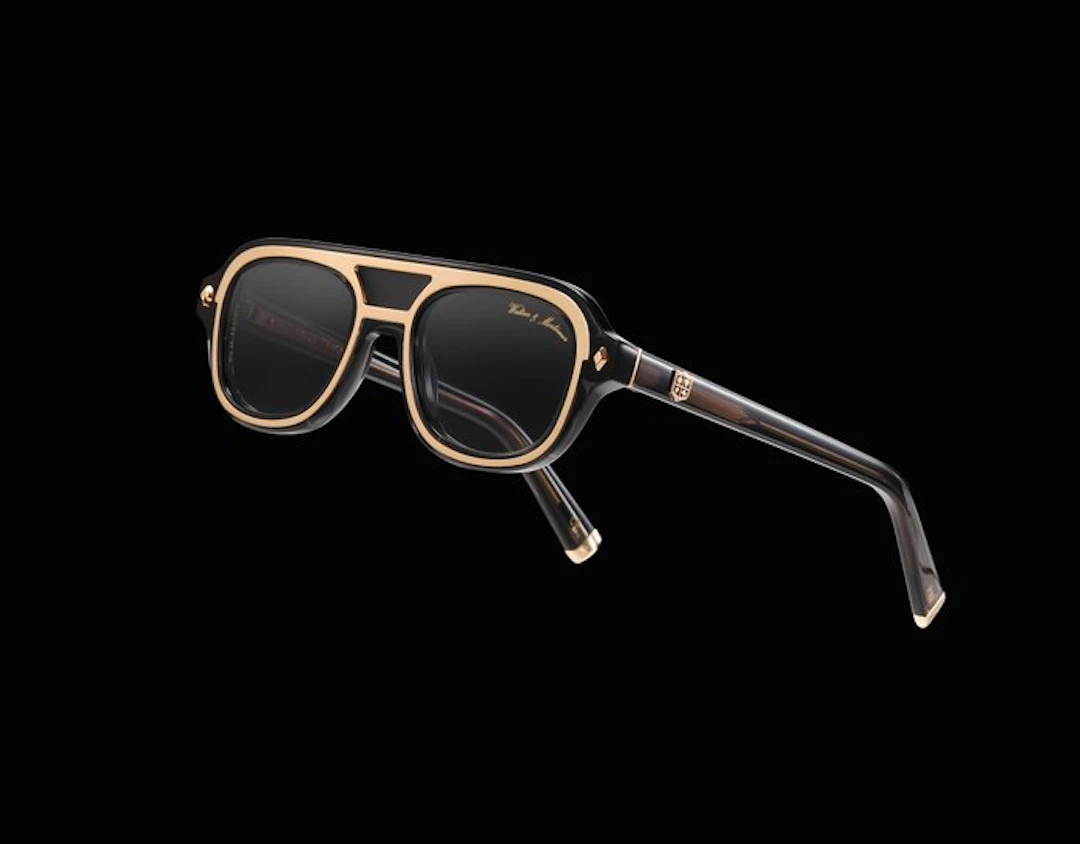 Handmade - Walton & Mortimer No.23 Codename: "TRACKER"...