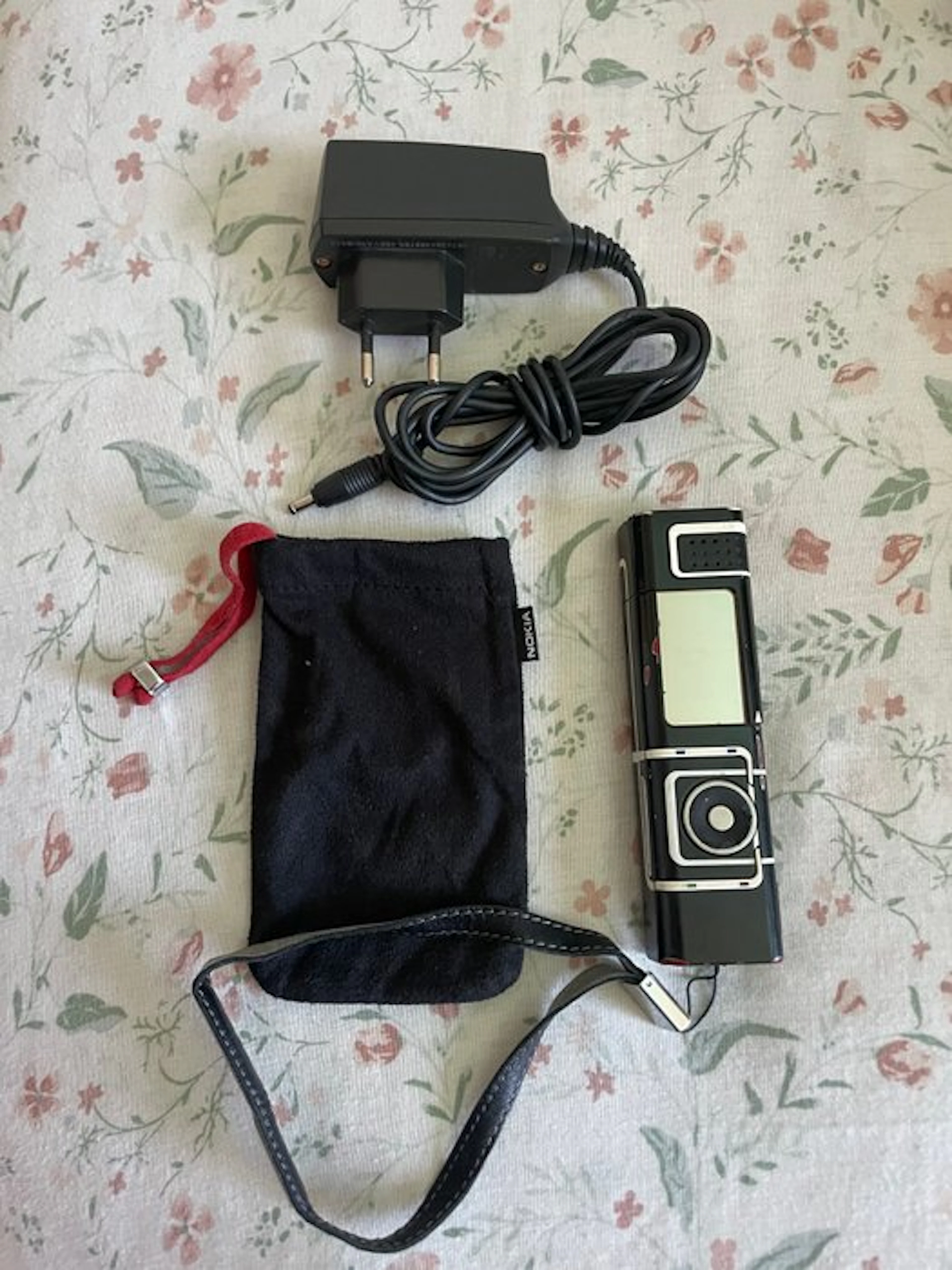 Nokia 7280 - Mobile phone