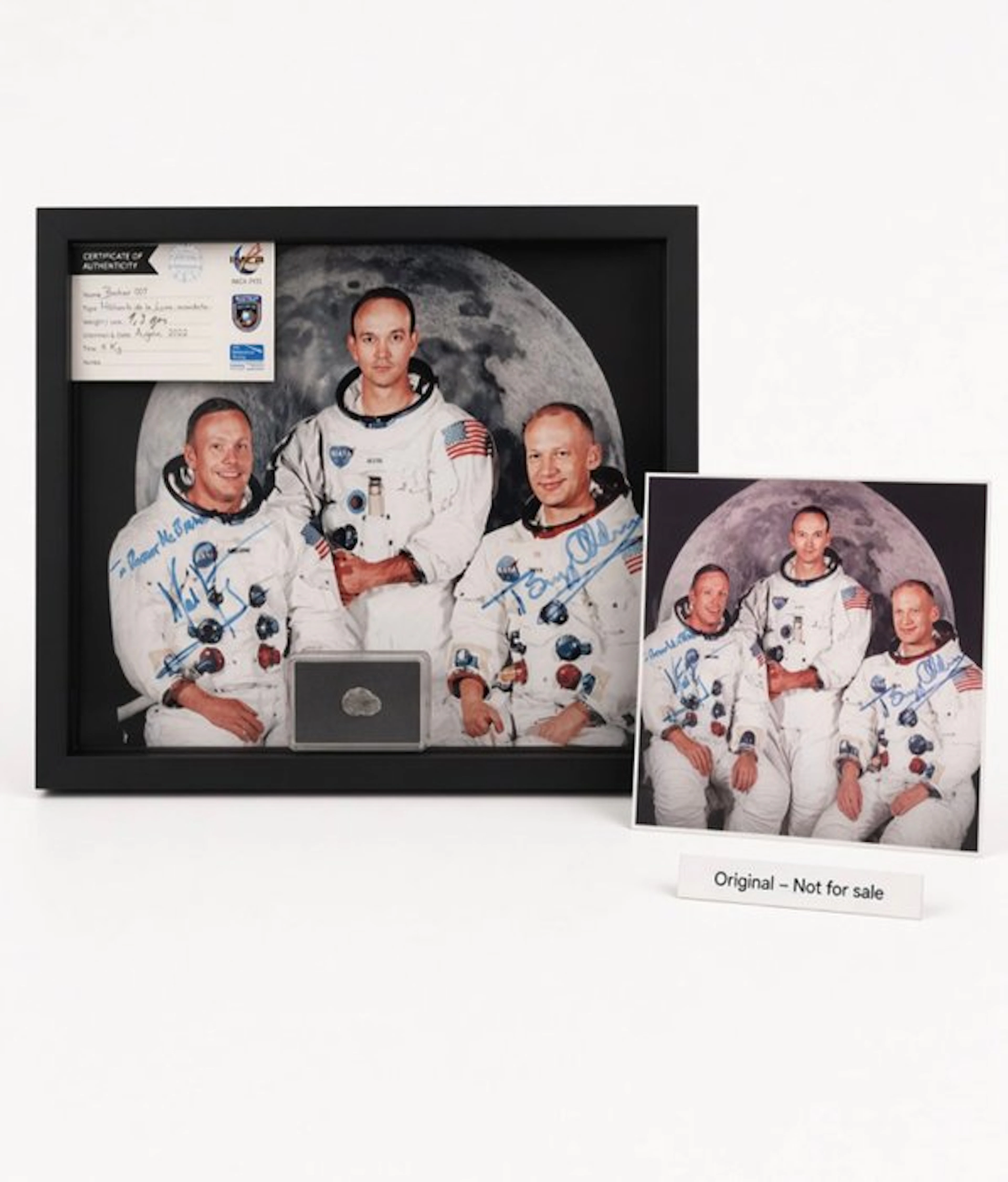 Juanma Sierra - Apollo 11 firmada con meteorito lunar real certificado