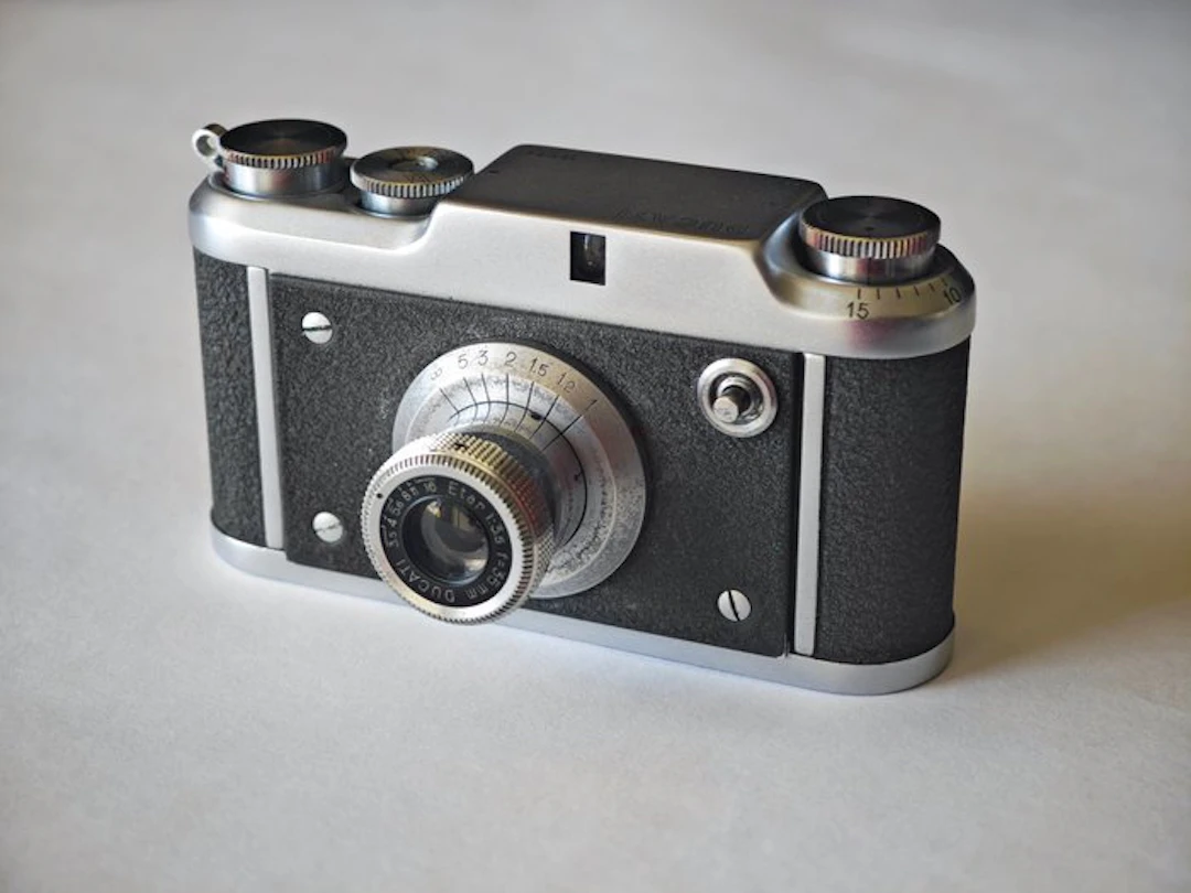 Ducati 18x24 - OR6404.1 n.11750 Half-frame camera