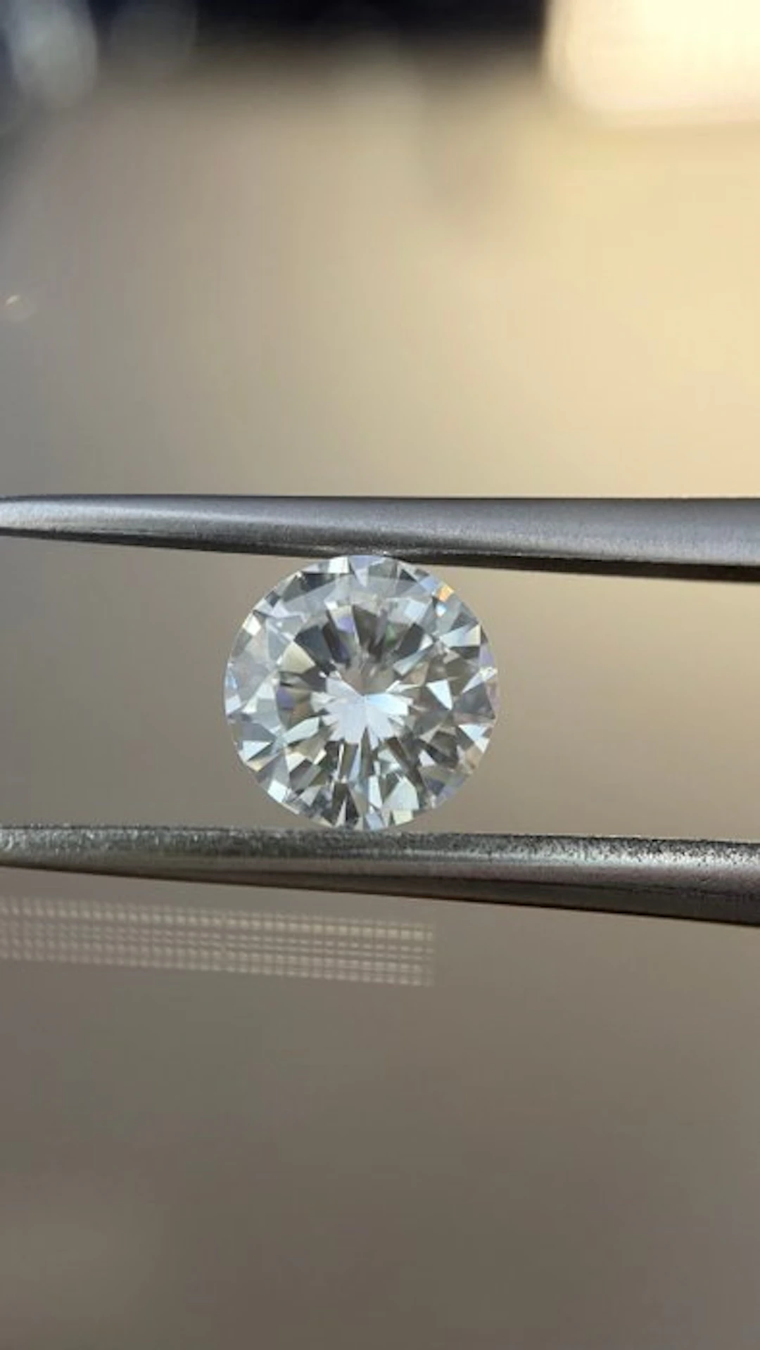 1 pcs Diamond (Natural) - 0.57 ct - Round - E - VVS2 - HRD Antwerp