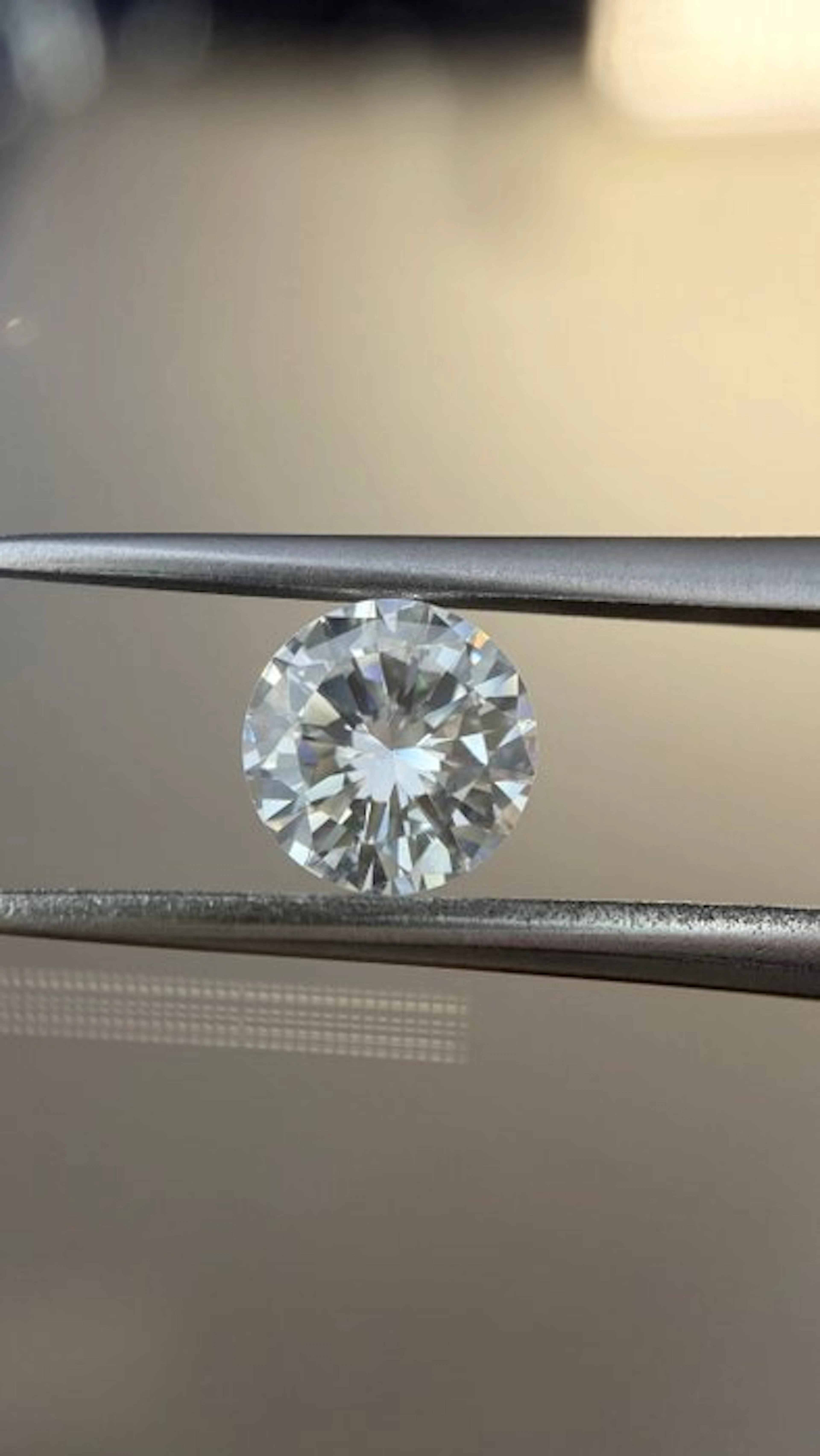 1 pcs Diamond (Natural) - 0.57 ct - Round - E - VVS2 - HRD Antwerp