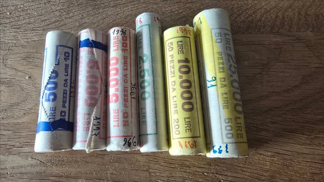 Italy. Lotto 5 Rotolini intatti Banca d'Italia 1982-1996...
