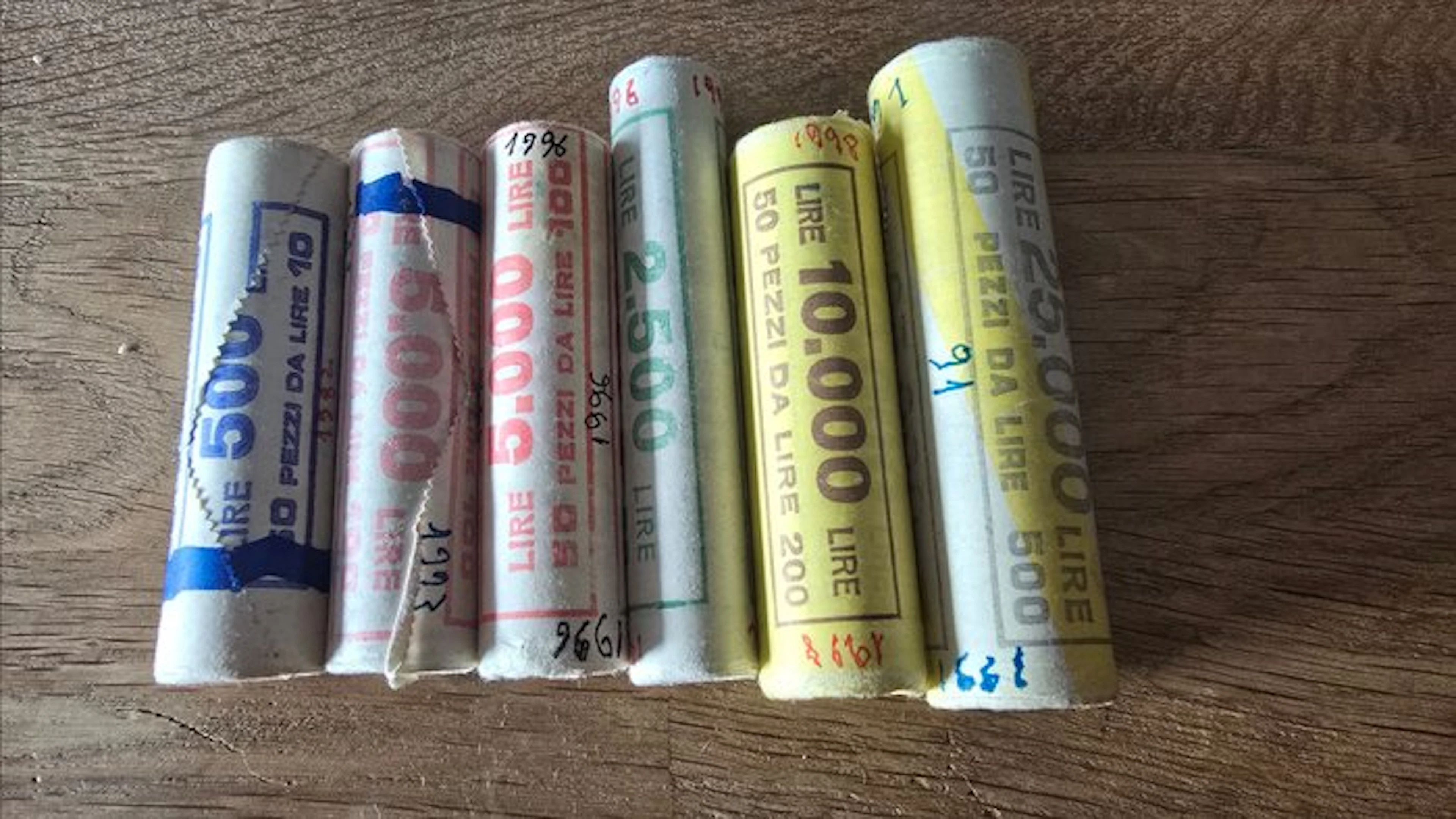 Italy. Lotto 5 Rotolini intatti Banca d'Italia 1982-1996...
