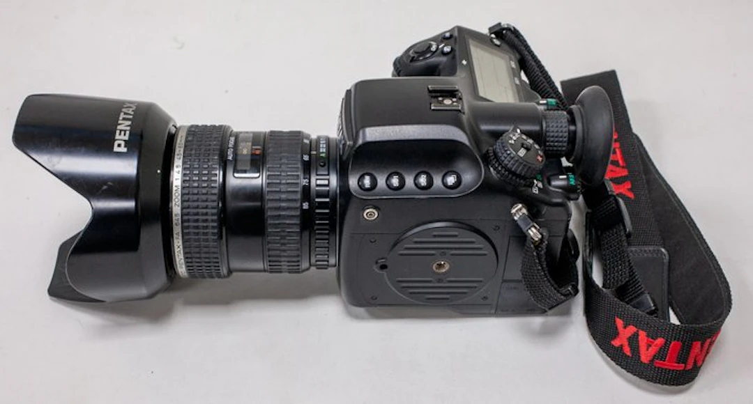 Pentax 645D 40MP Digital Medium Format Camera - SMC...