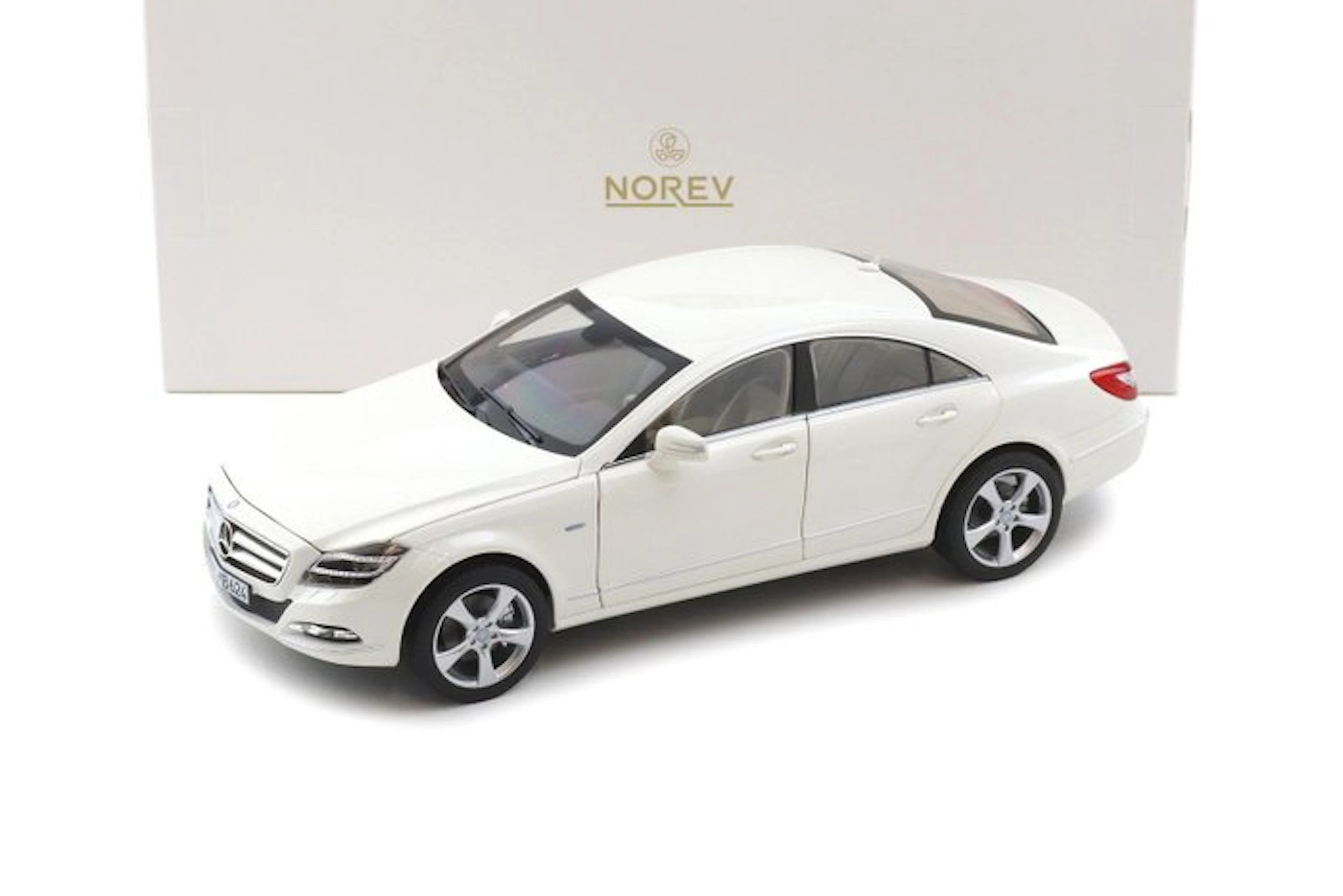 Norev 1:18 - Model car - Mercedes-Benz CLS (W218)