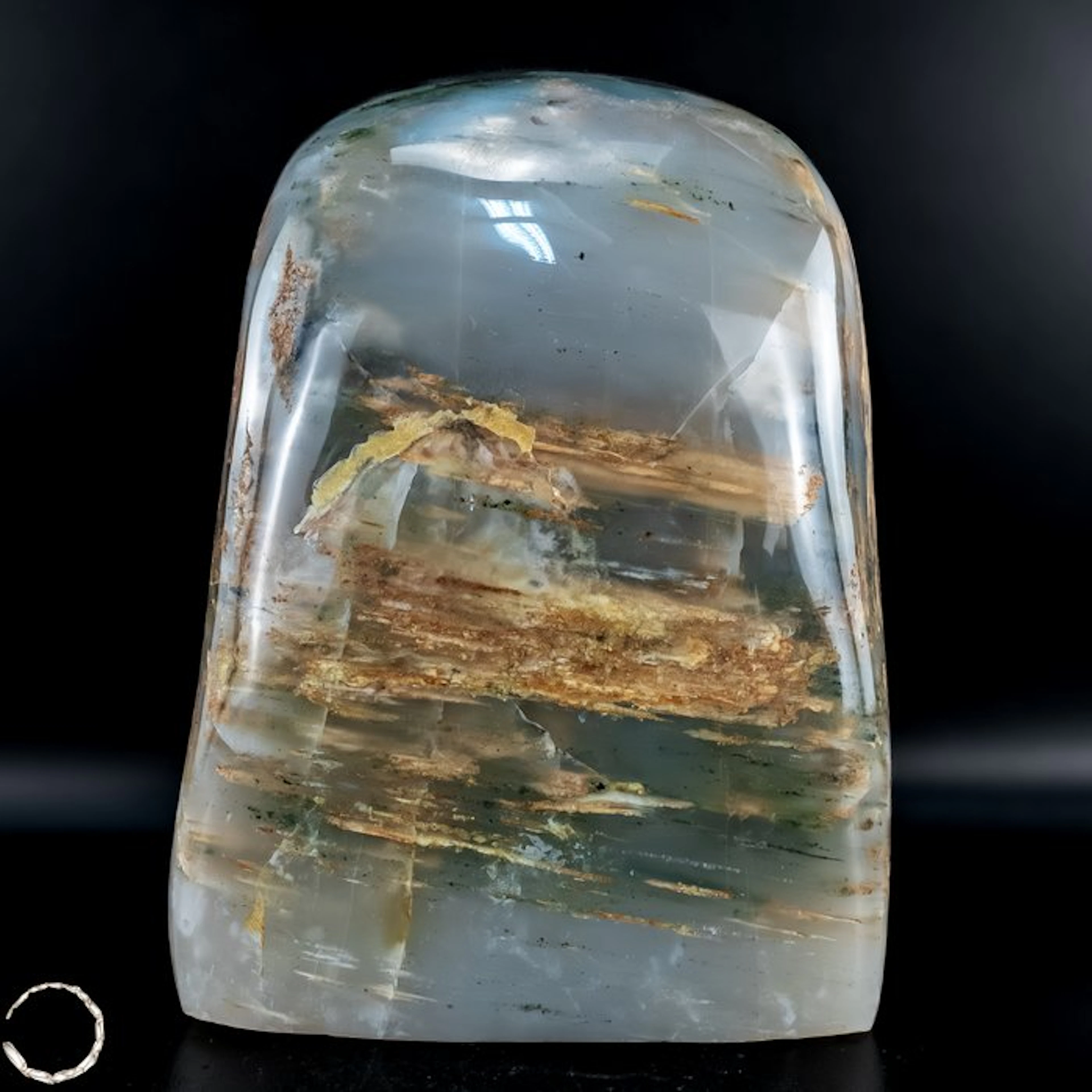 Rare Natural Garden-Quartz Freiform, Brazil- 4030.37 g