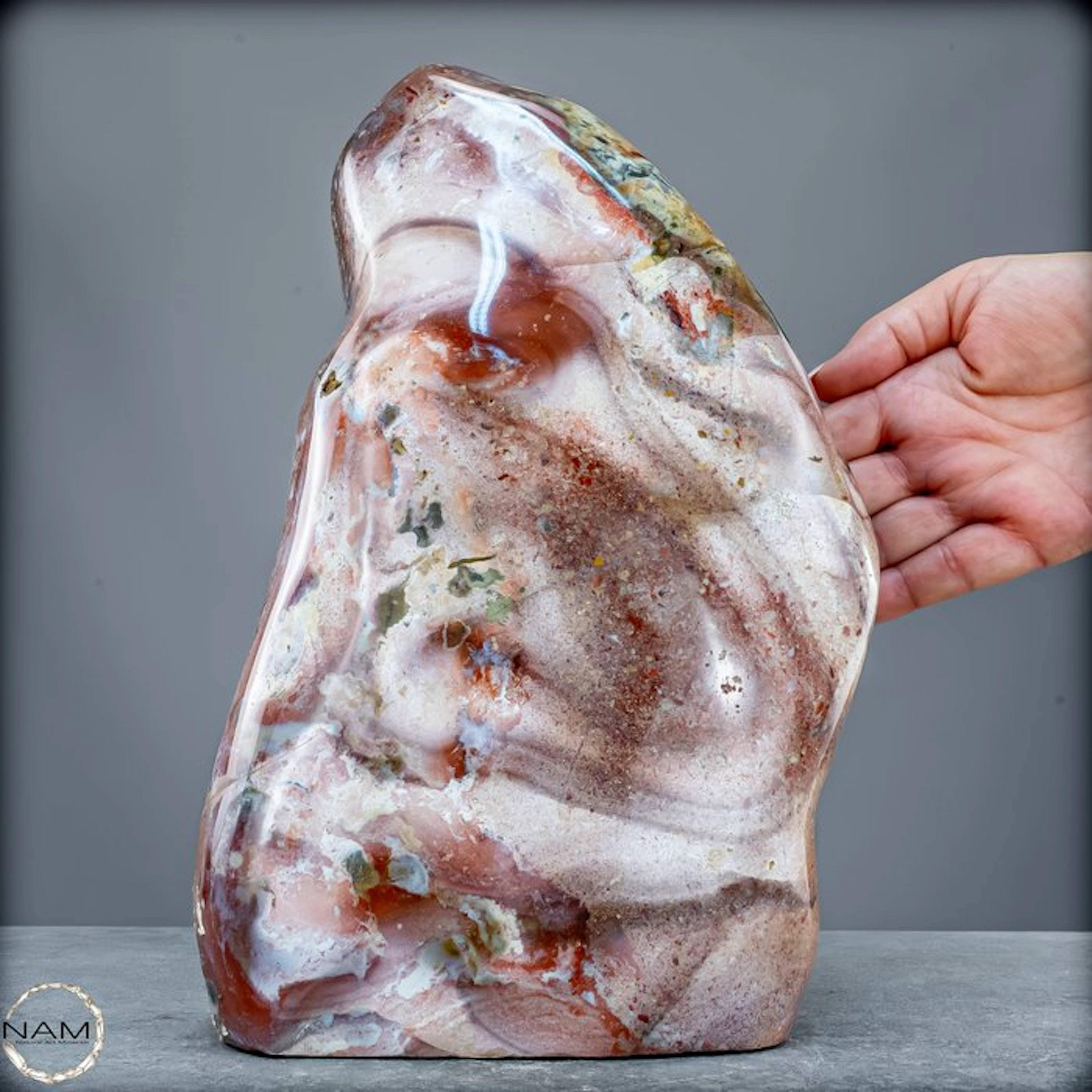Jasper Freeform – Expressive natural work of art with a unique play of color