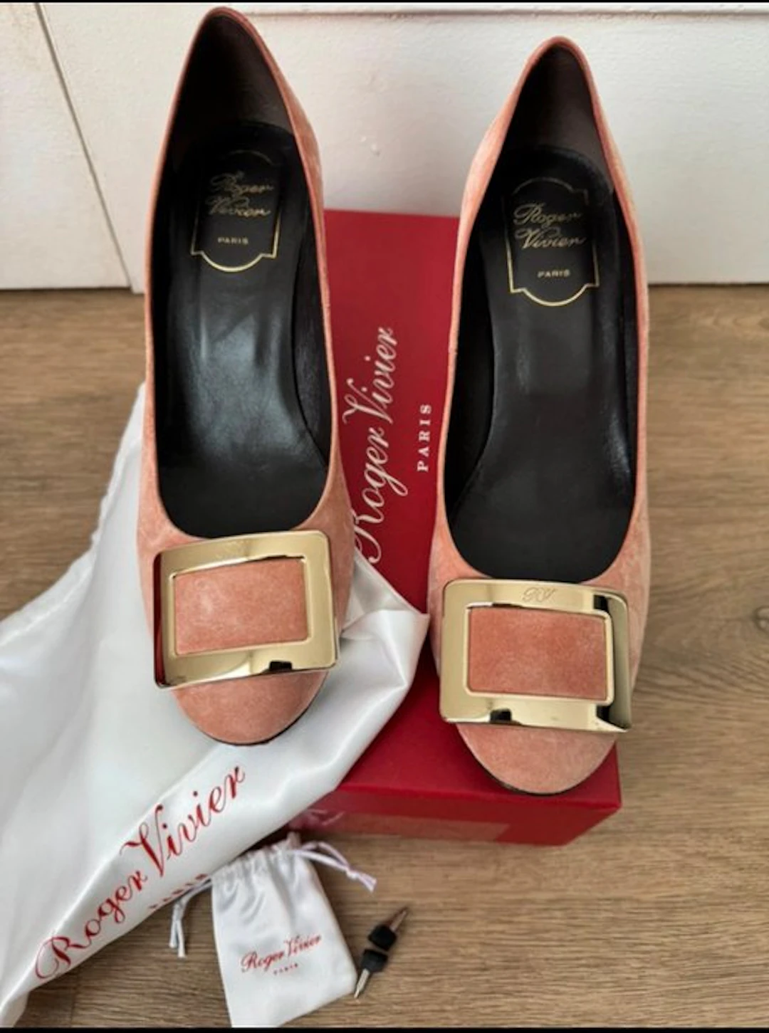 Roger Vivier - Pumps - Size: EU 38.5