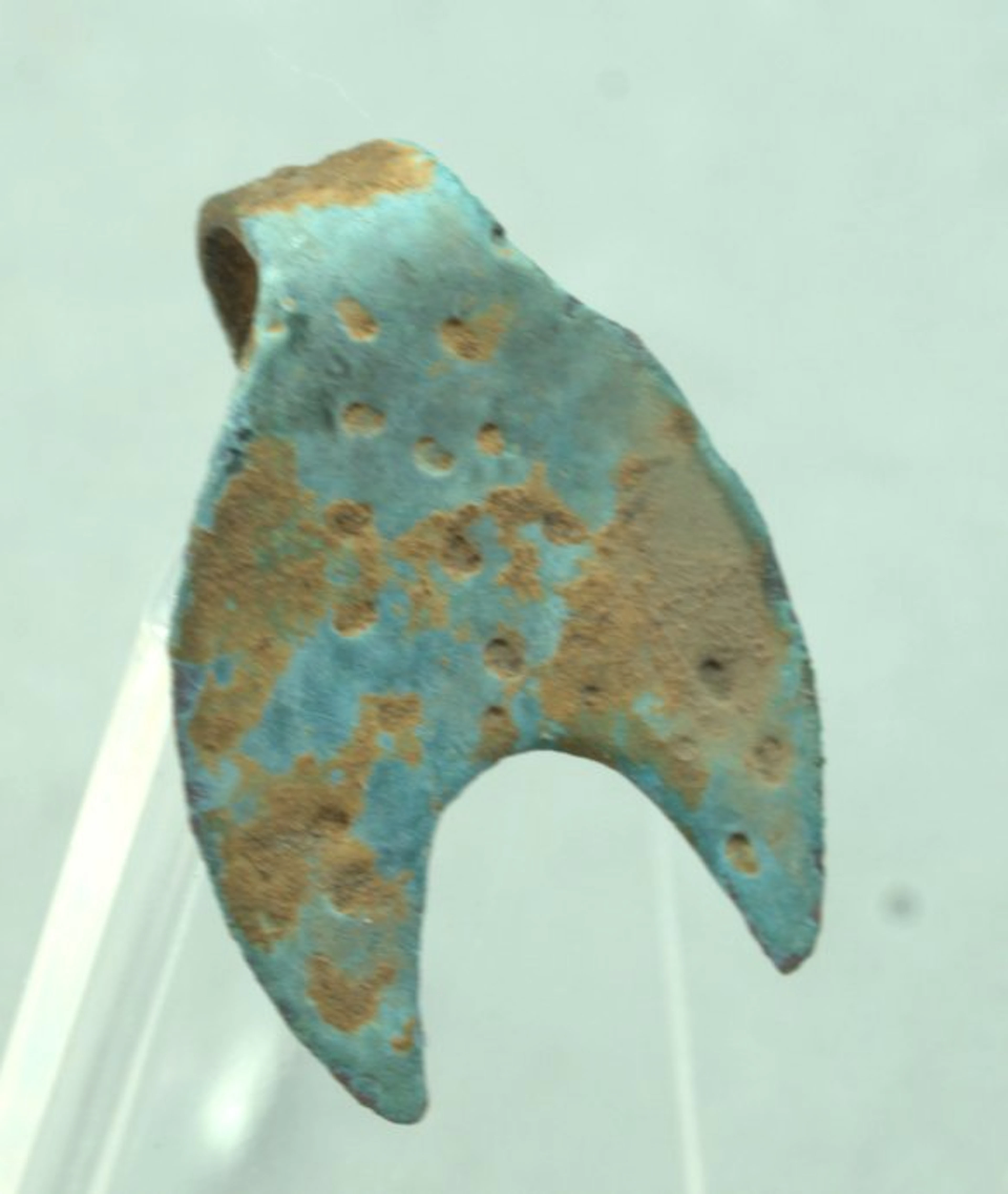 Middle Bronze age Bronze Lunar Amulet - 19 mm (No reserve price)