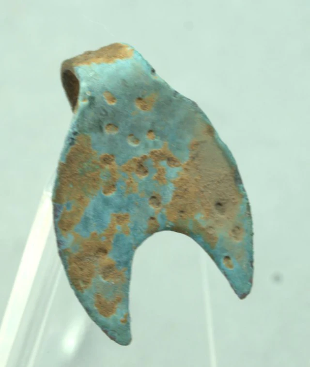 Middle Bronze age Bronze Lunar Amulet - 19 mm (No reserve price)
