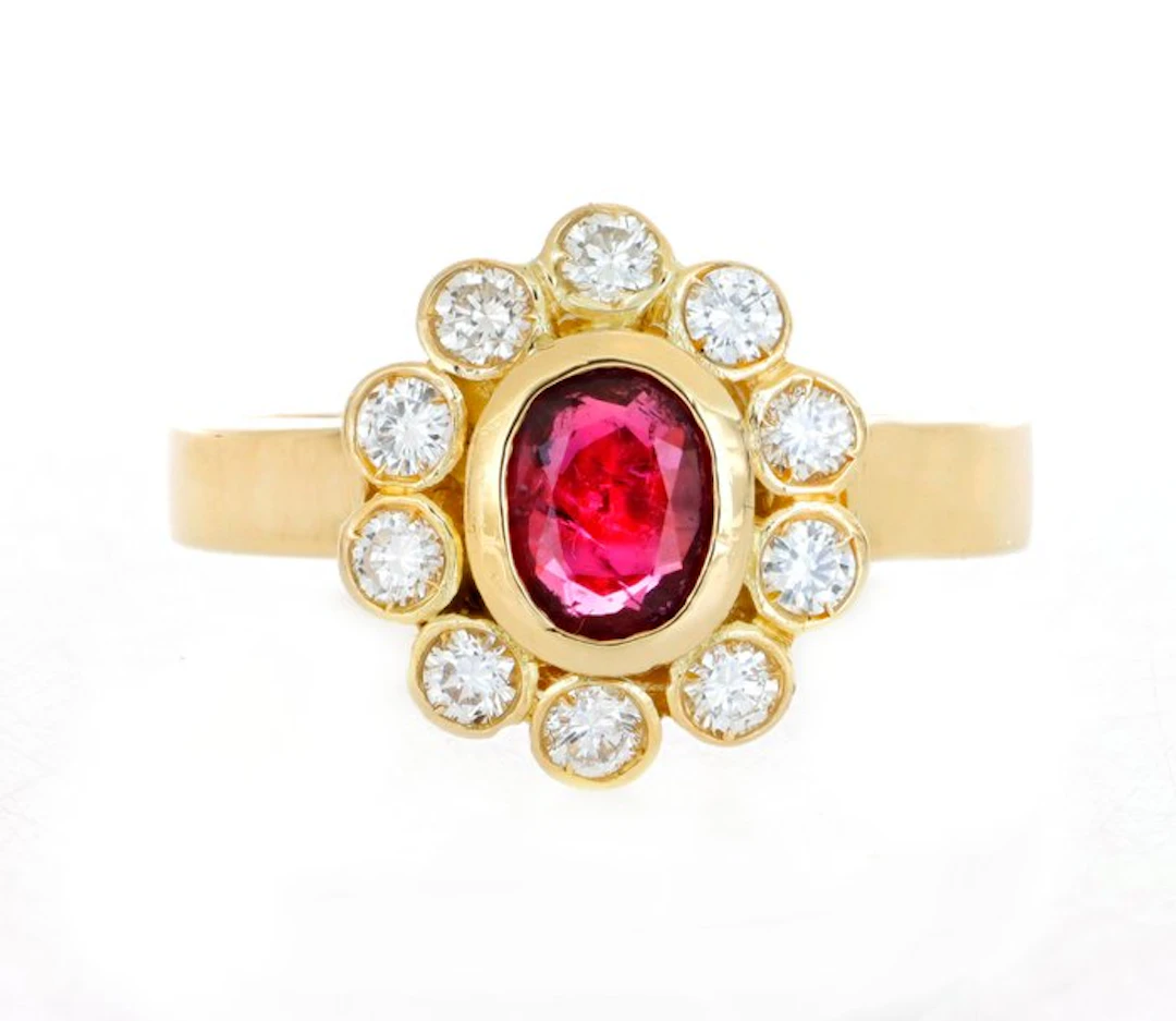 No reserve price - Ring - 18 kt. Yellow gold - 0.85ct. tw. Ruby - Diamond