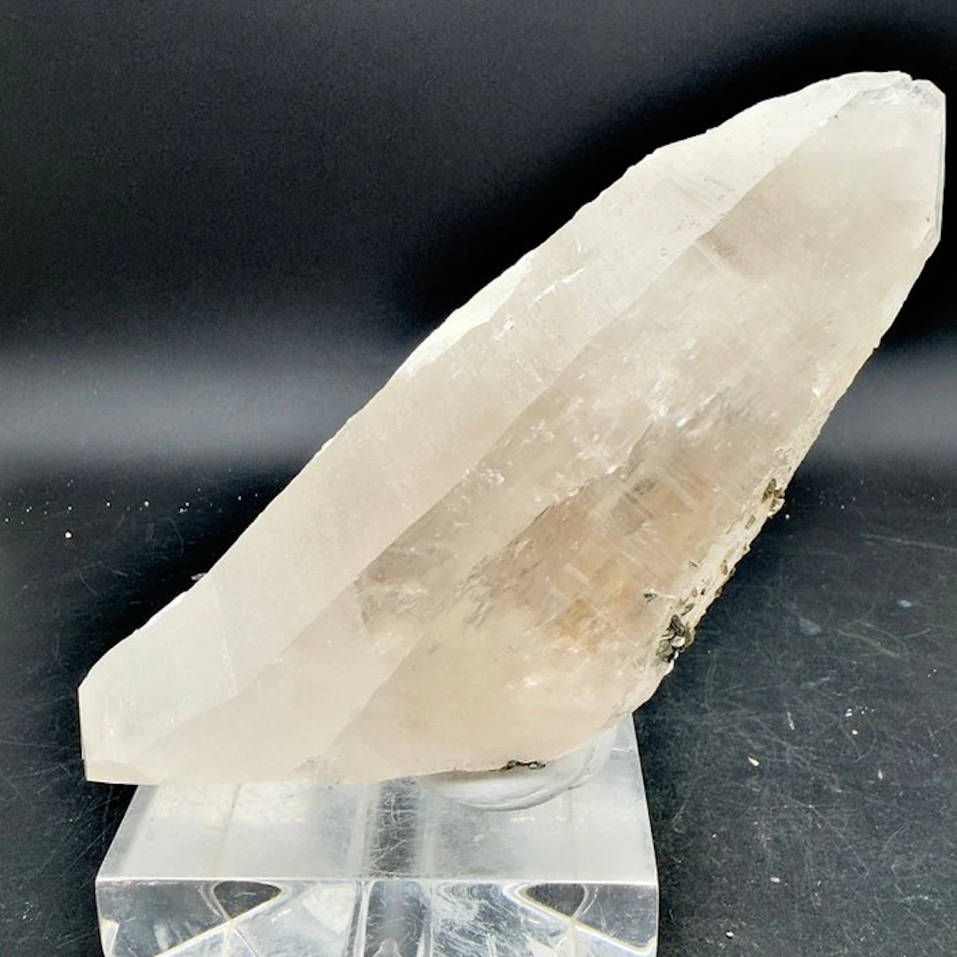 Quartz Crystal point - Height: 18 cm - Width: 6 cm- 724 g - (1)