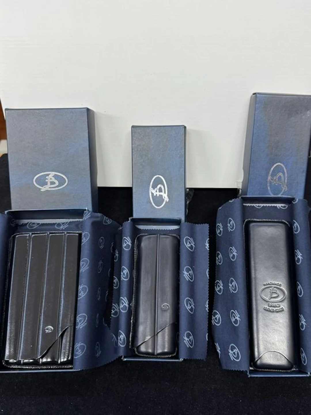 brandi sauro - No reserve price - Cigar case (3)...