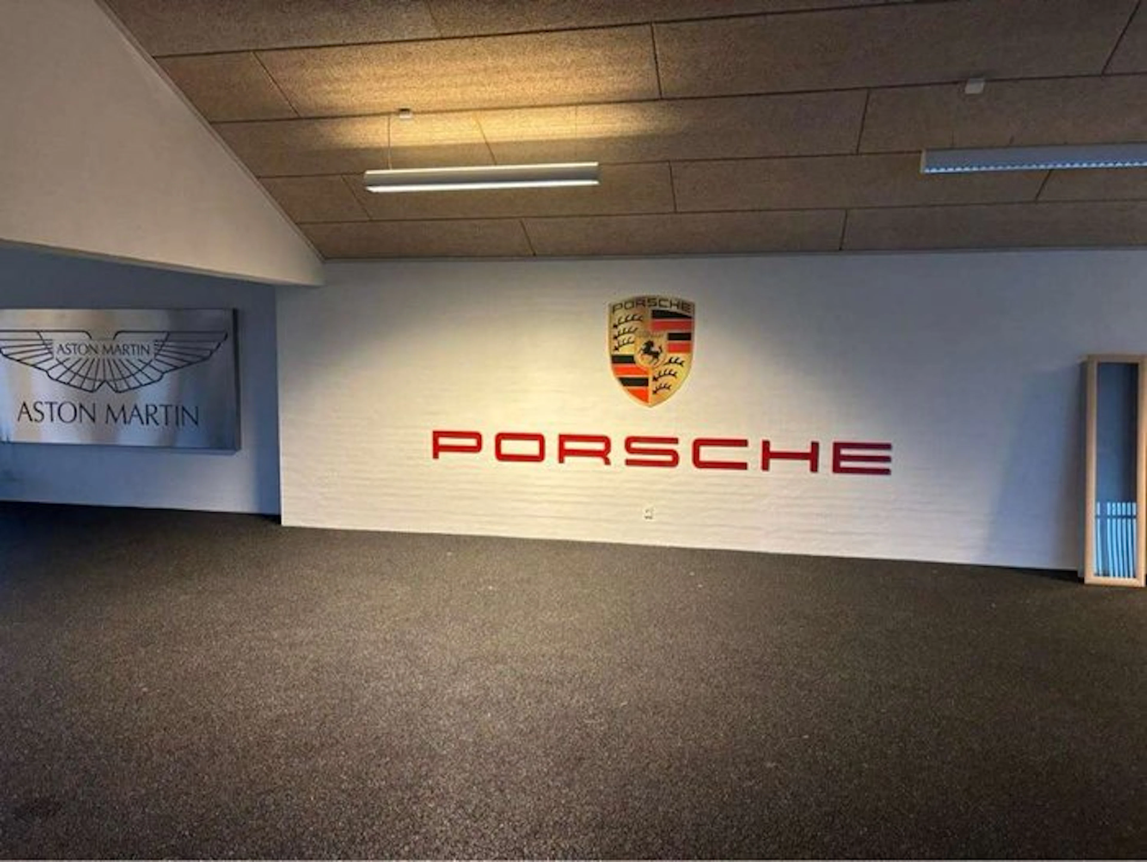 porsche-sign - PORSCHE XXXL 310cm Letter+Crest Garage...