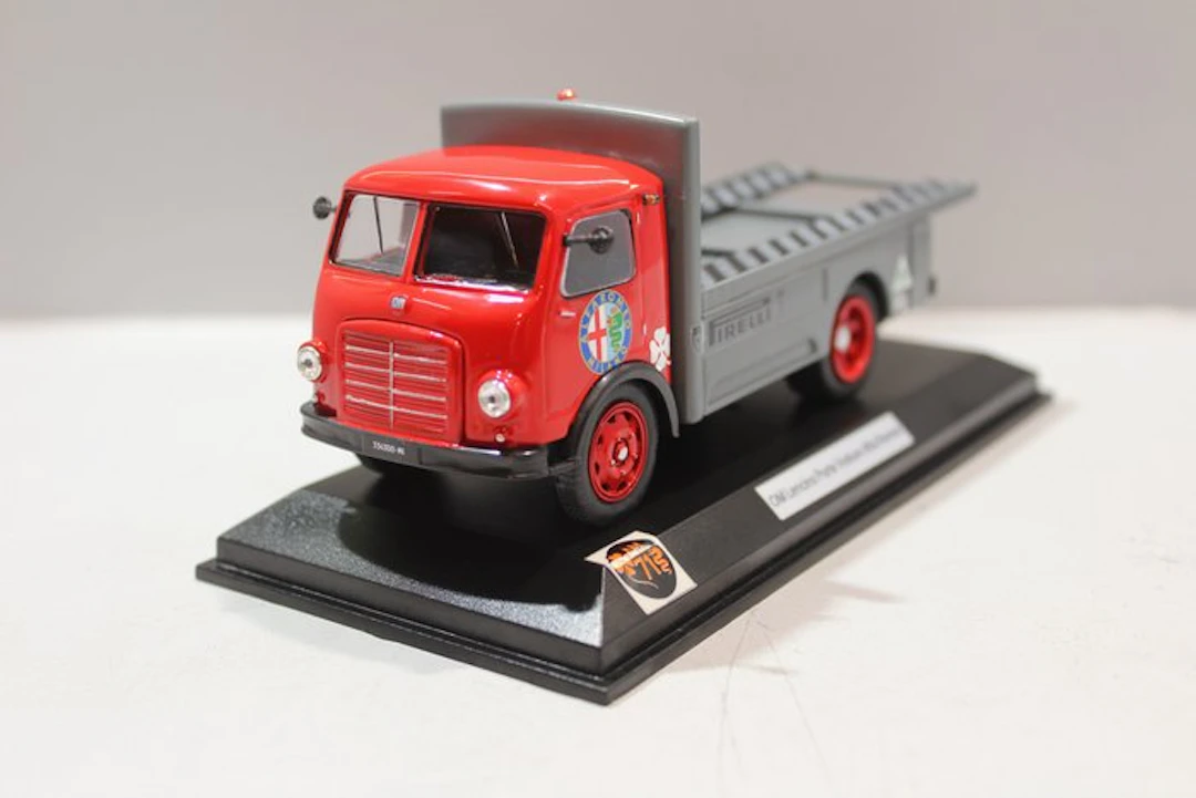 AM.71 1:43 - Model car - OM Leoncino porte-voiture Alfa-Romeo 1/43