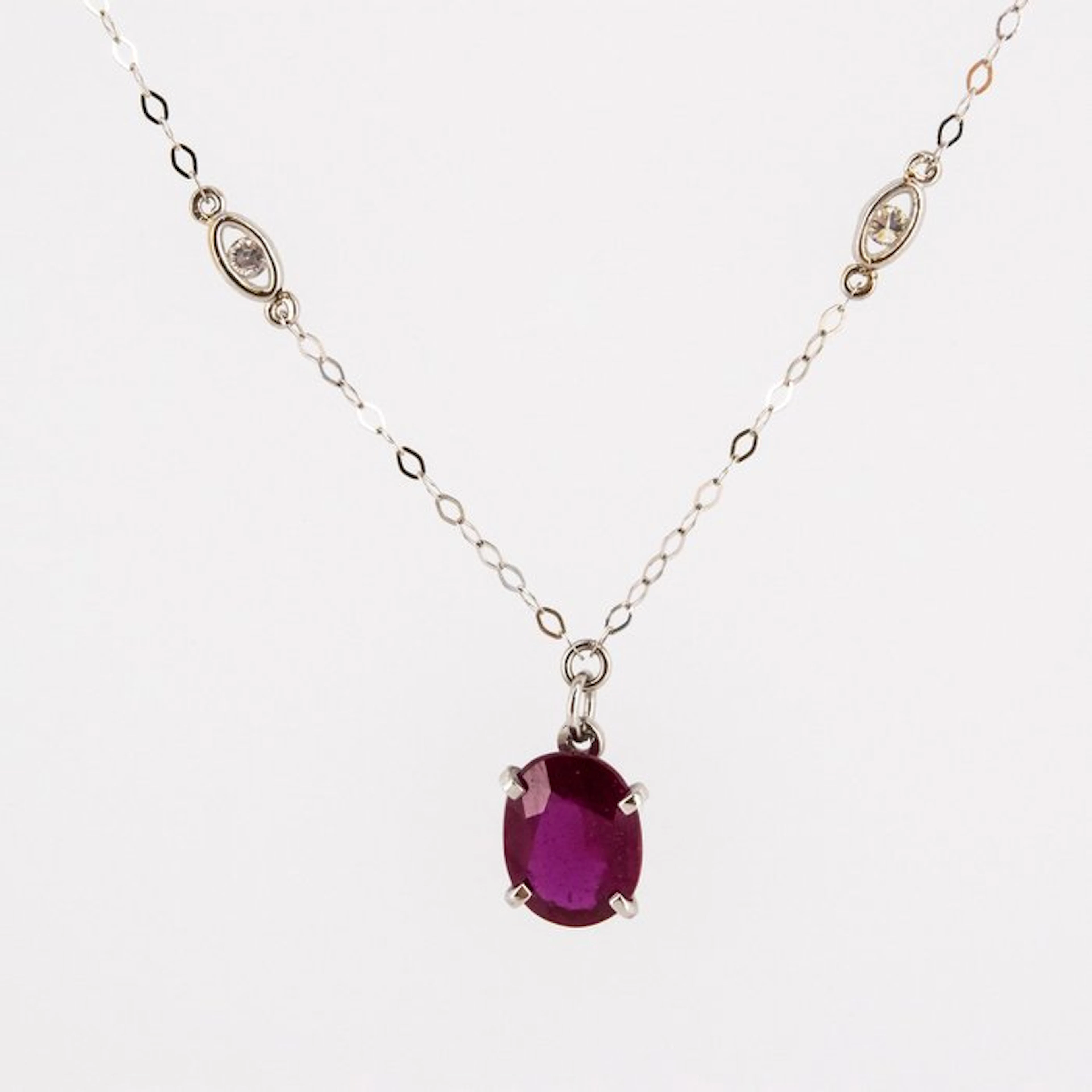 Pendant - 18 kt. White gold Ruby - Diamond